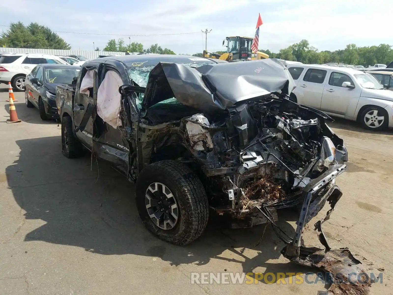 9 Photograph of a damaged car 3TMCZ5AN7LM315034 TOYOTA TACOMA 2020