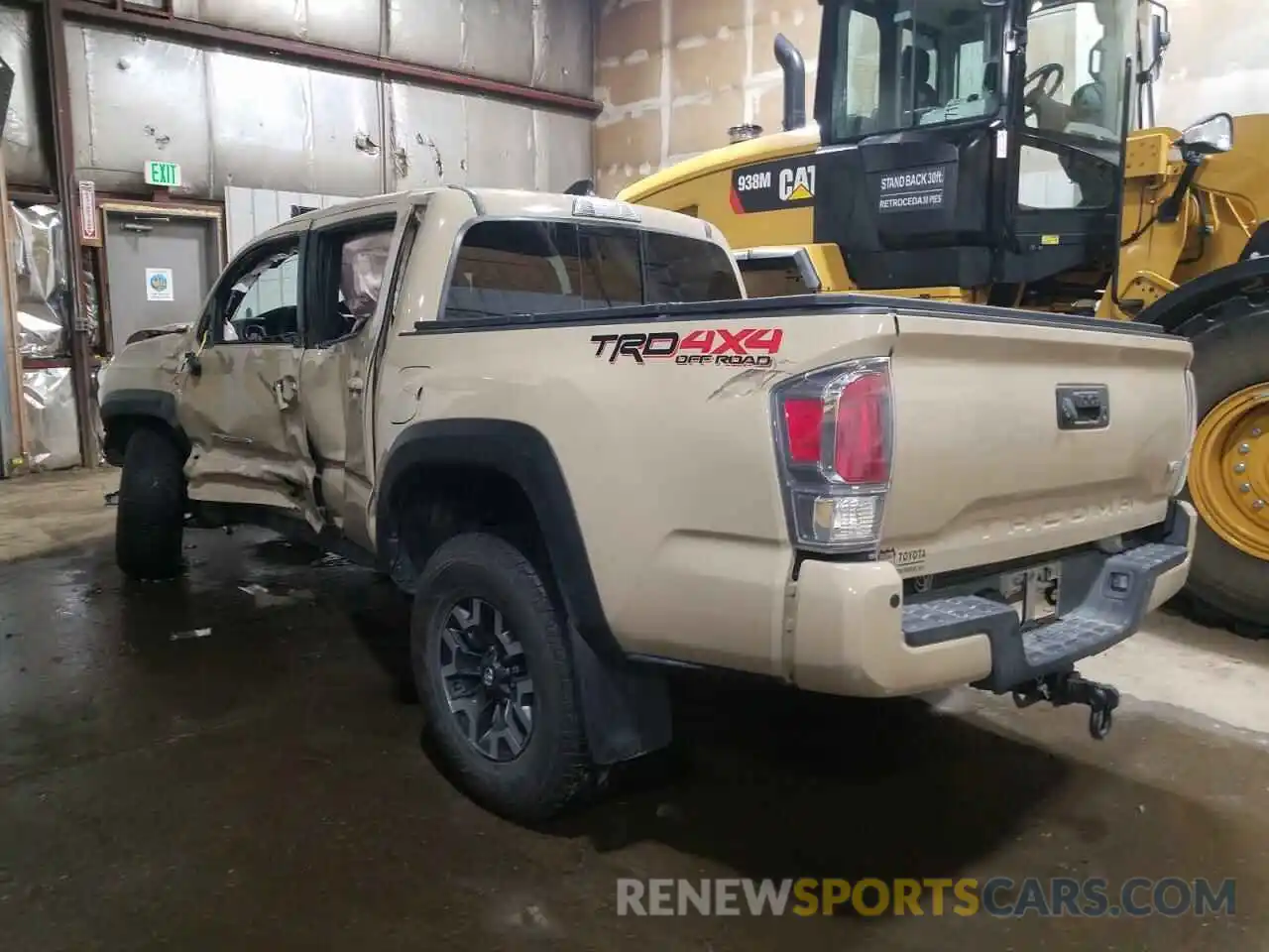 3 Фотография поврежденного автомобиля 3TMCZ5AN7LM315888 TOYOTA TACOMA 2020