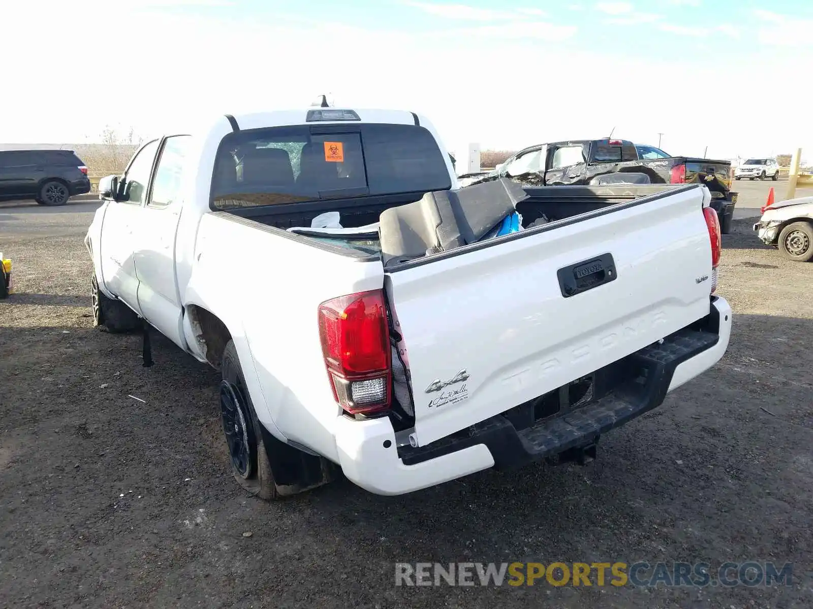 3 Photograph of a damaged car 3TMCZ5AN7LM316703 TOYOTA TACOMA 2020