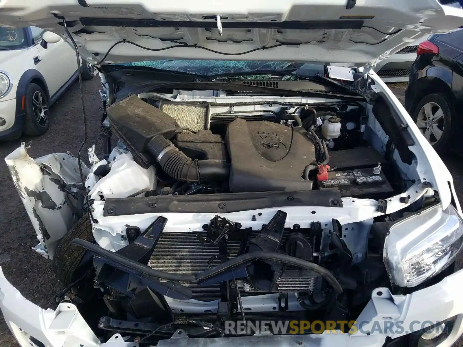 7 Photograph of a damaged car 3TMCZ5AN7LM316703 TOYOTA TACOMA 2020