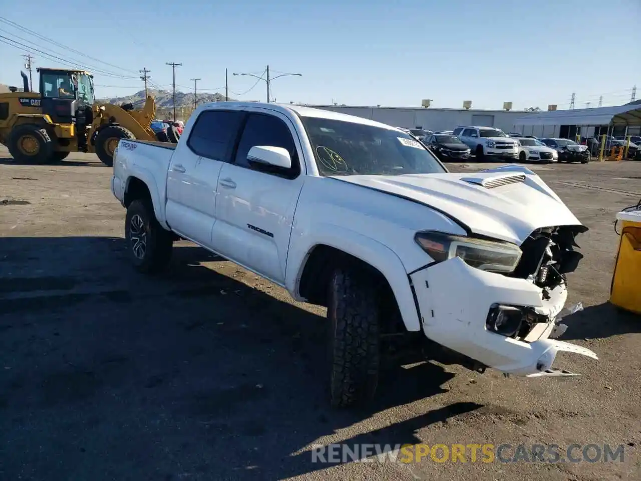 1 Photograph of a damaged car 3TMCZ5AN7LM319620 TOYOTA TACOMA 2020