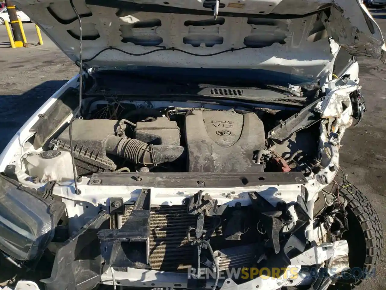 7 Photograph of a damaged car 3TMCZ5AN7LM319620 TOYOTA TACOMA 2020