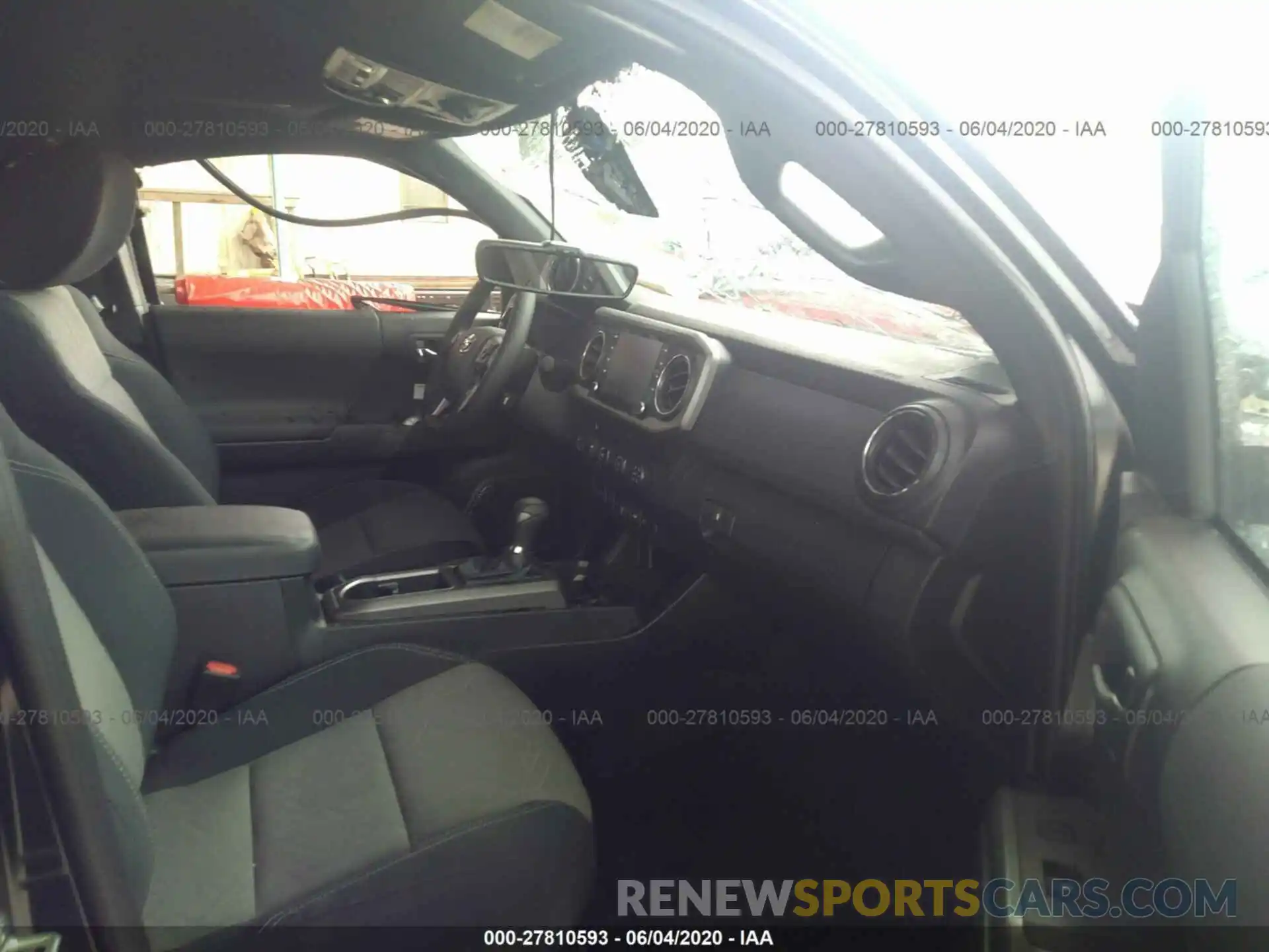 5 Photograph of a damaged car 3TMCZ5AN7LM320864 TOYOTA TACOMA 2020