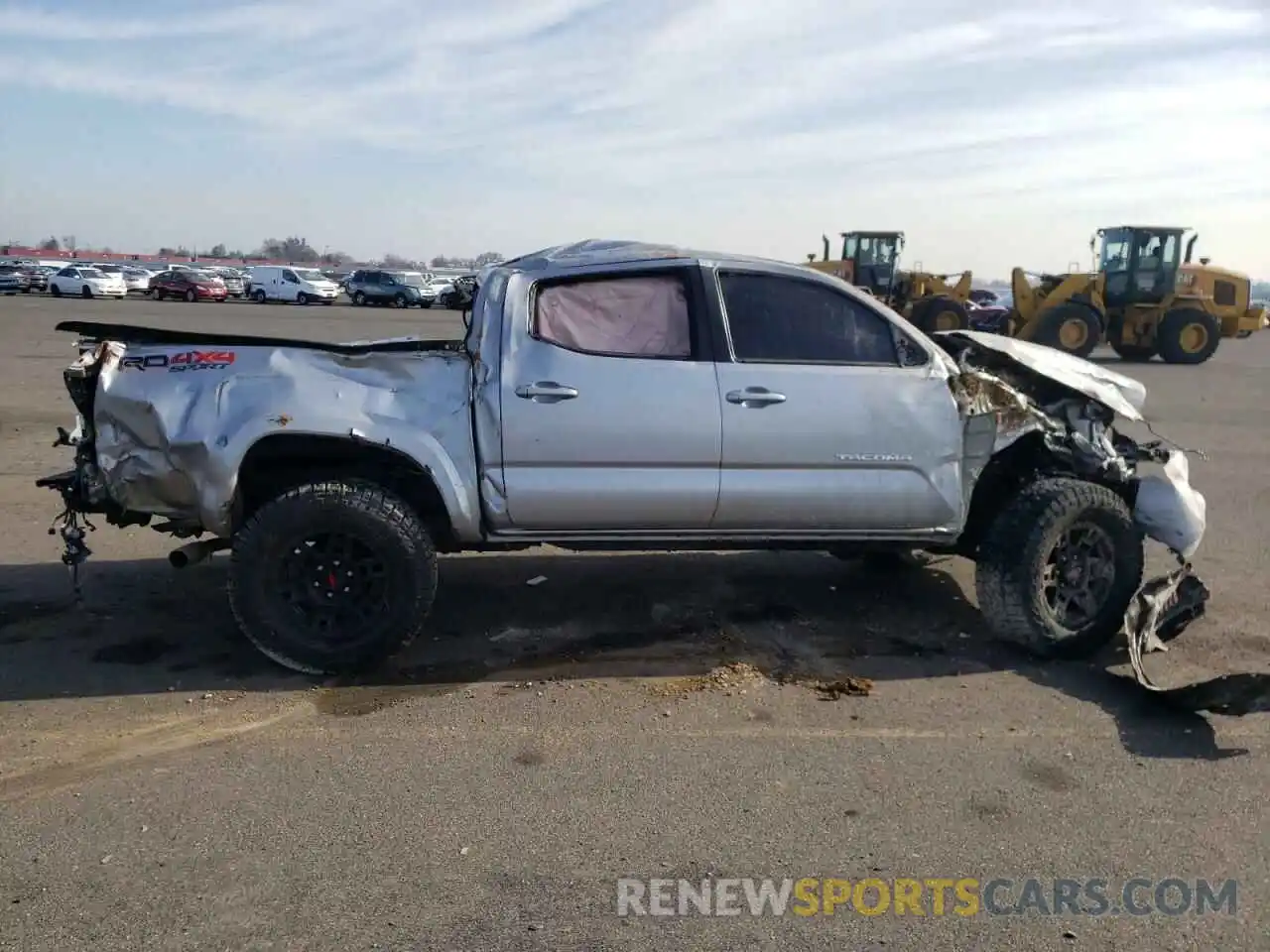 9 Photograph of a damaged car 3TMCZ5AN7LM324638 TOYOTA TACOMA 2020