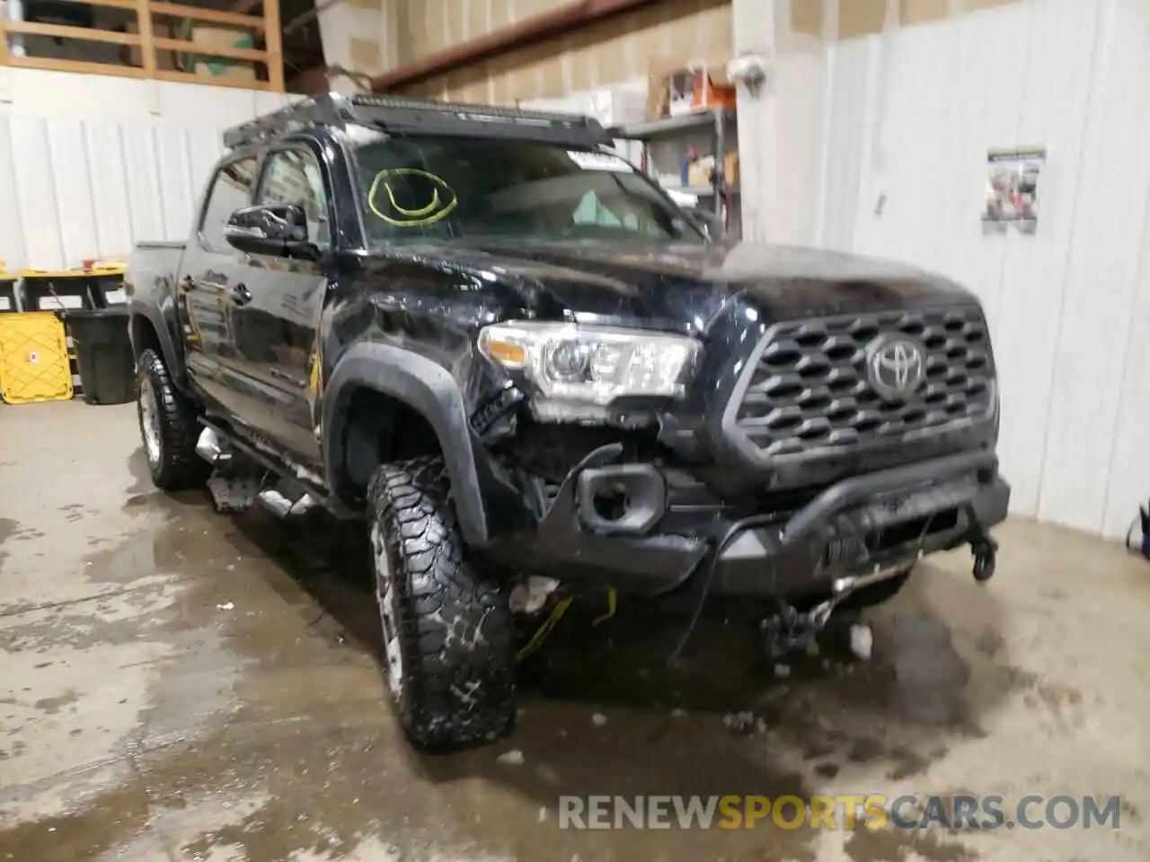 1 Photograph of a damaged car 3TMCZ5AN7LM324770 TOYOTA TACOMA 2020