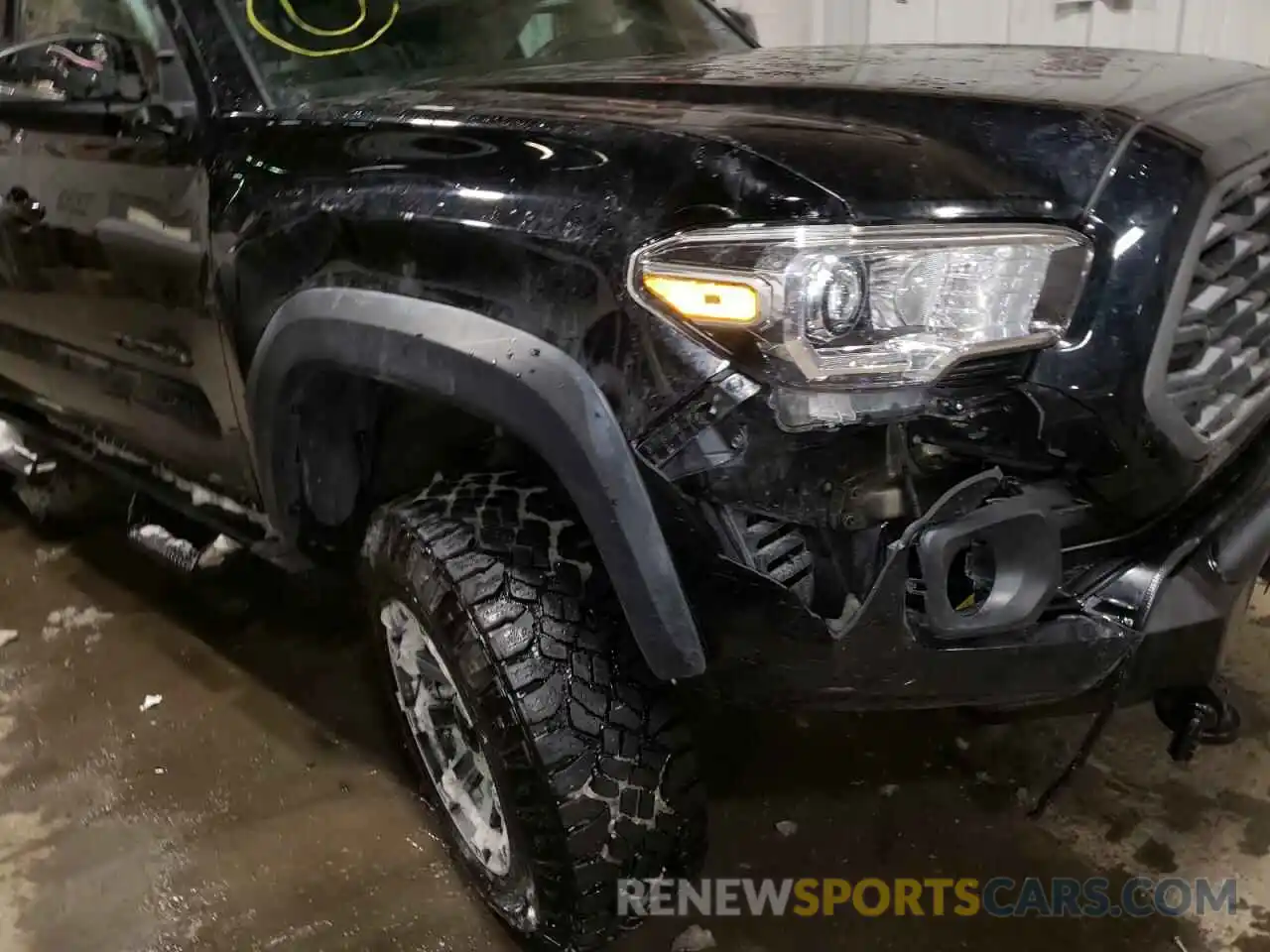 9 Photograph of a damaged car 3TMCZ5AN7LM324770 TOYOTA TACOMA 2020