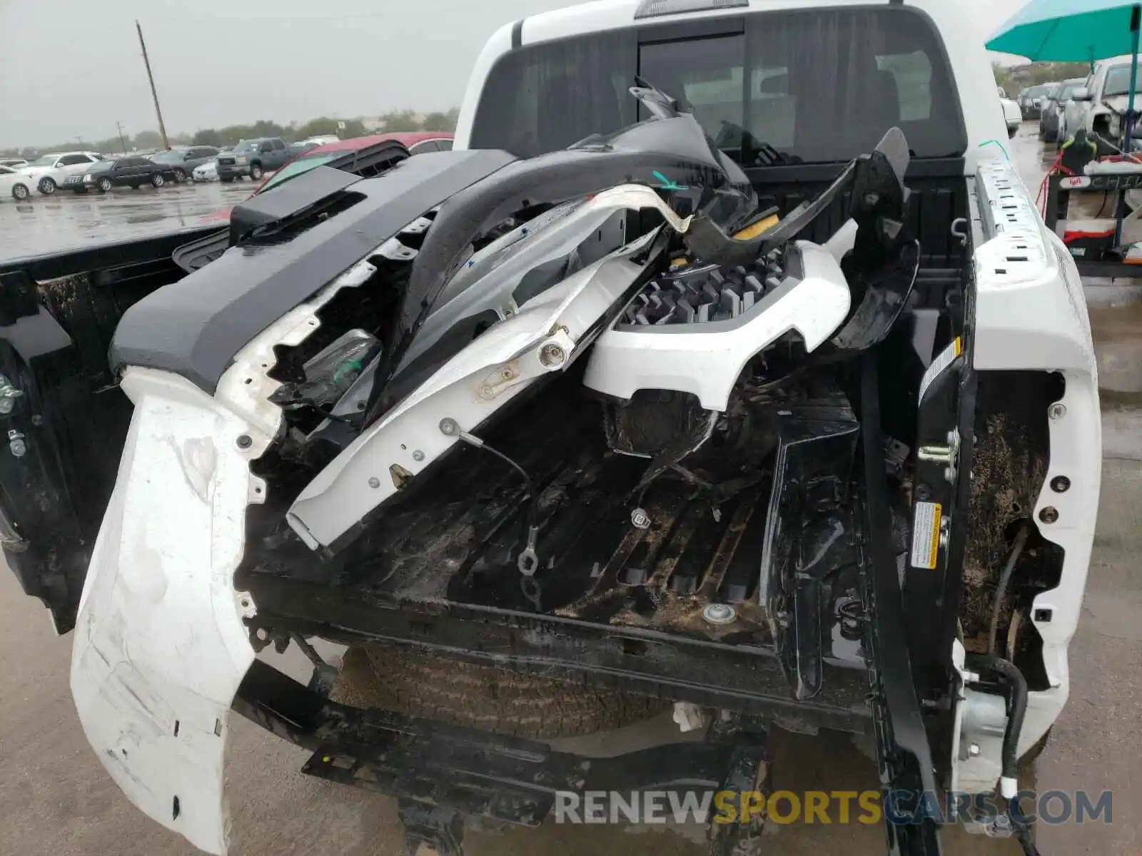 9 Photograph of a damaged car 3TMCZ5AN7LM327183 TOYOTA TACOMA 2020