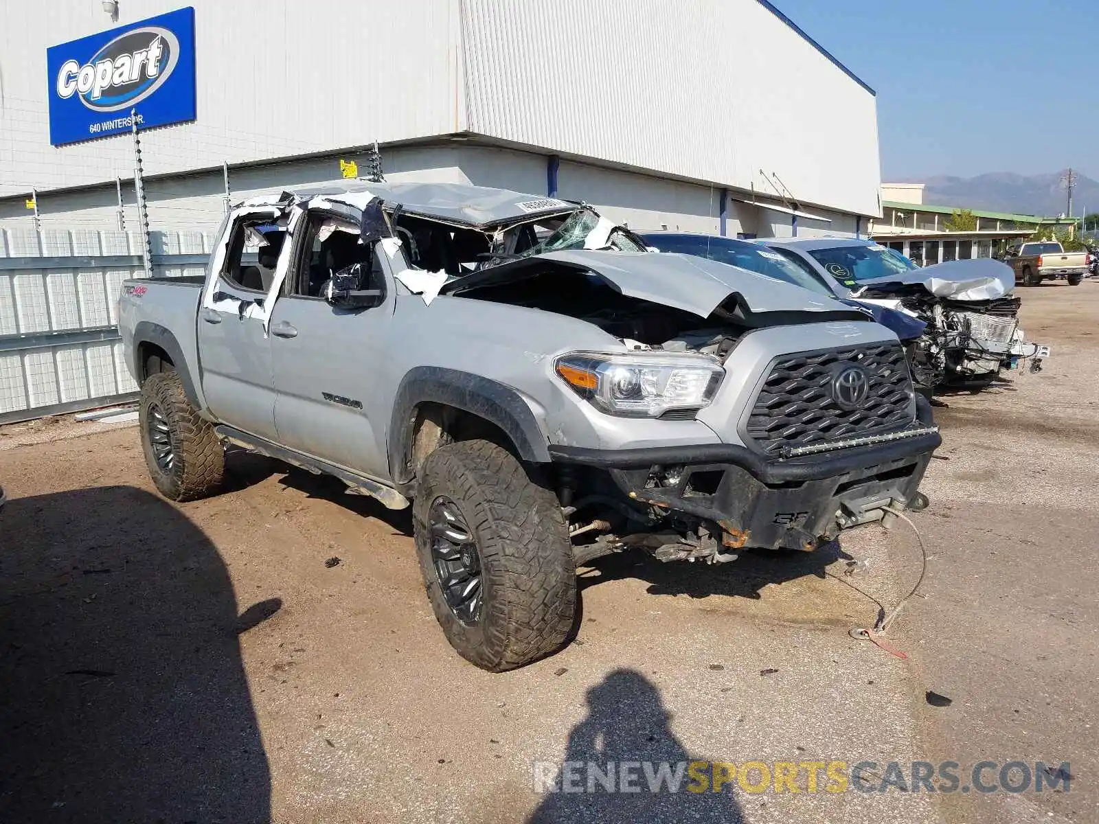 1 Photograph of a damaged car 3TMCZ5AN7LM333212 TOYOTA TACOMA 2020