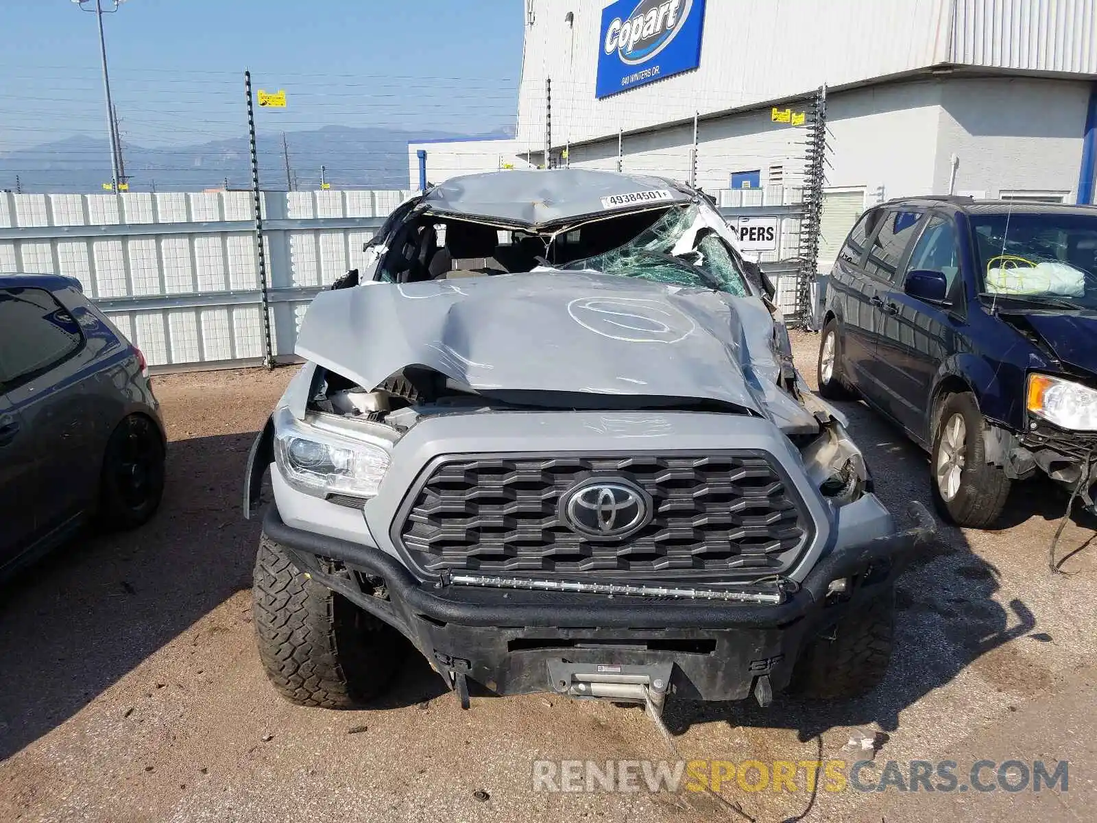 9 Photograph of a damaged car 3TMCZ5AN7LM333212 TOYOTA TACOMA 2020