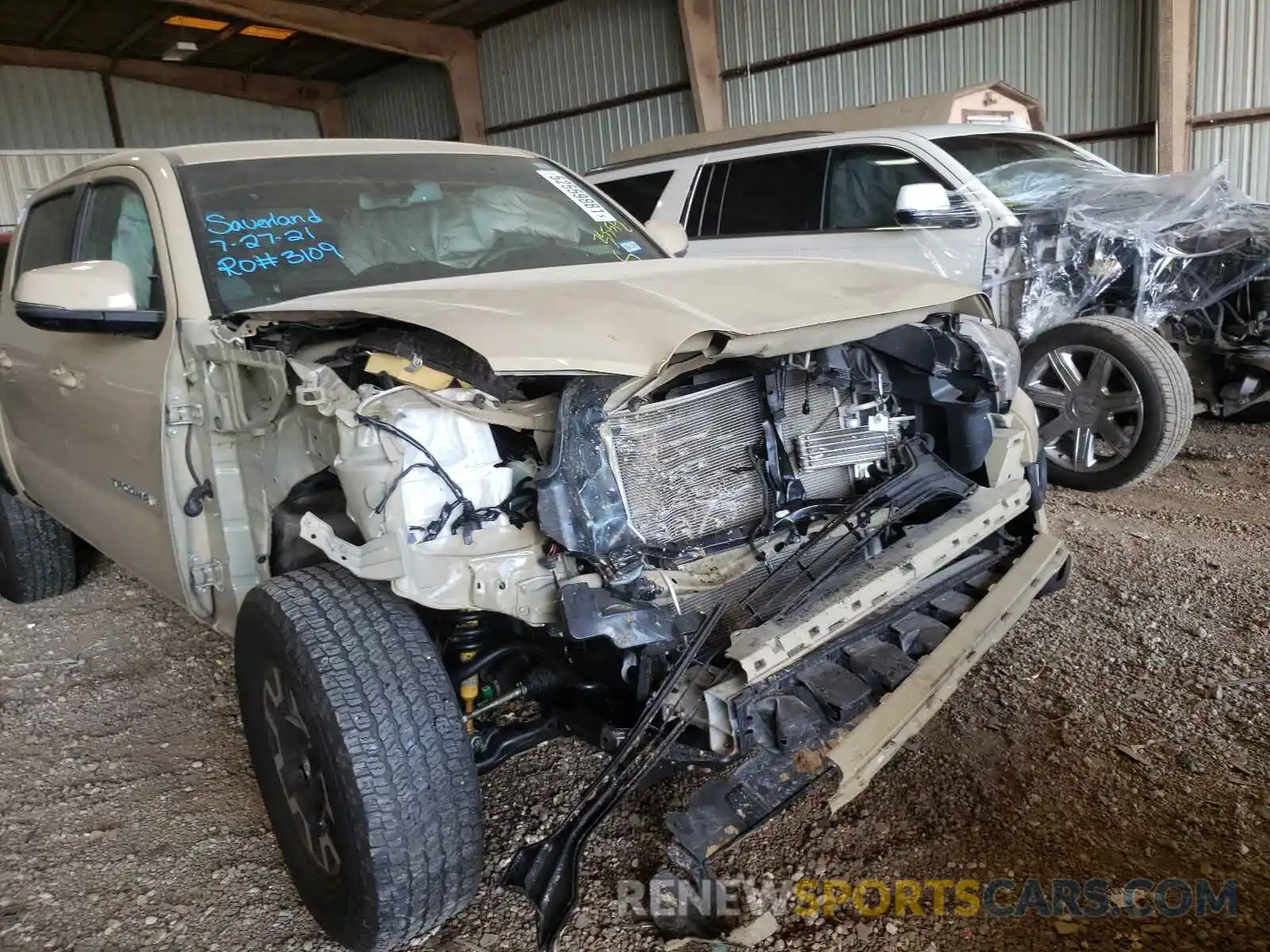 9 Photograph of a damaged car 3TMCZ5AN7LM335512 TOYOTA TACOMA 2020