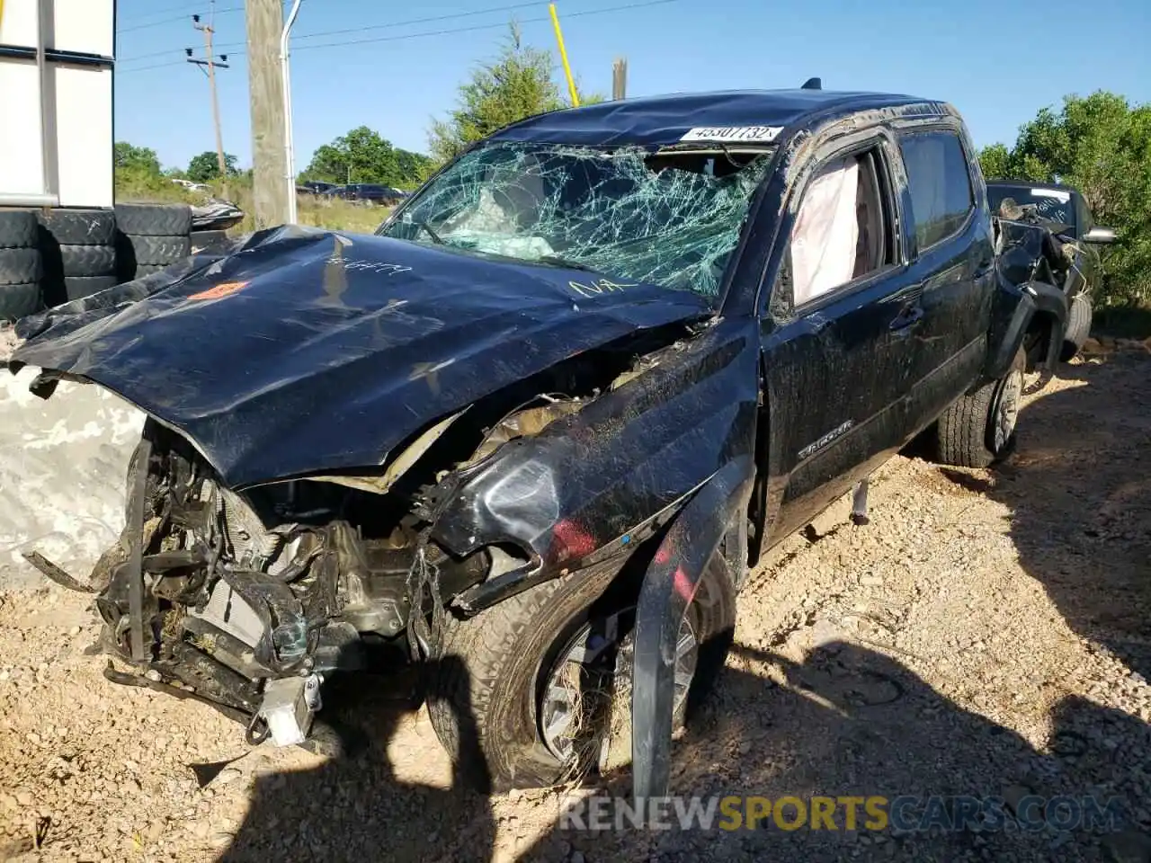 2 Photograph of a damaged car 3TMCZ5AN7LM336479 TOYOTA TACOMA 2020