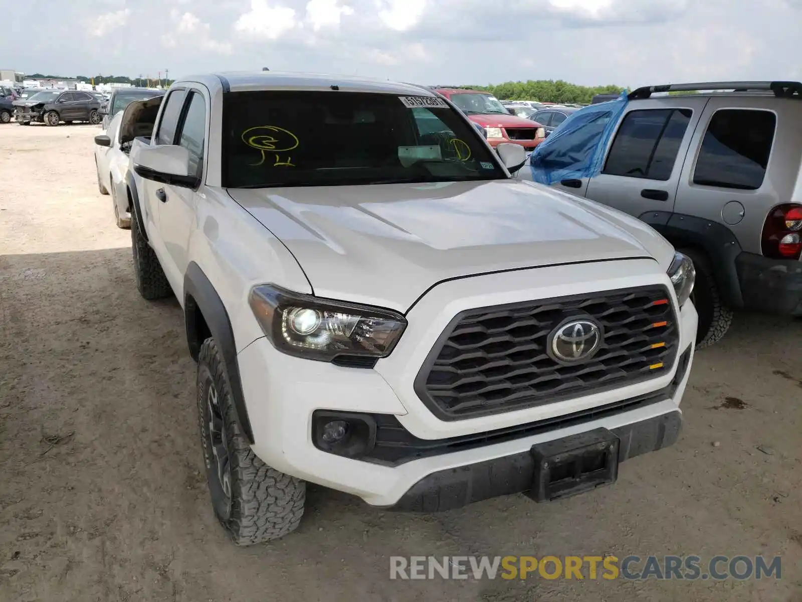 1 Photograph of a damaged car 3TMCZ5AN7LM342380 TOYOTA TACOMA 2020