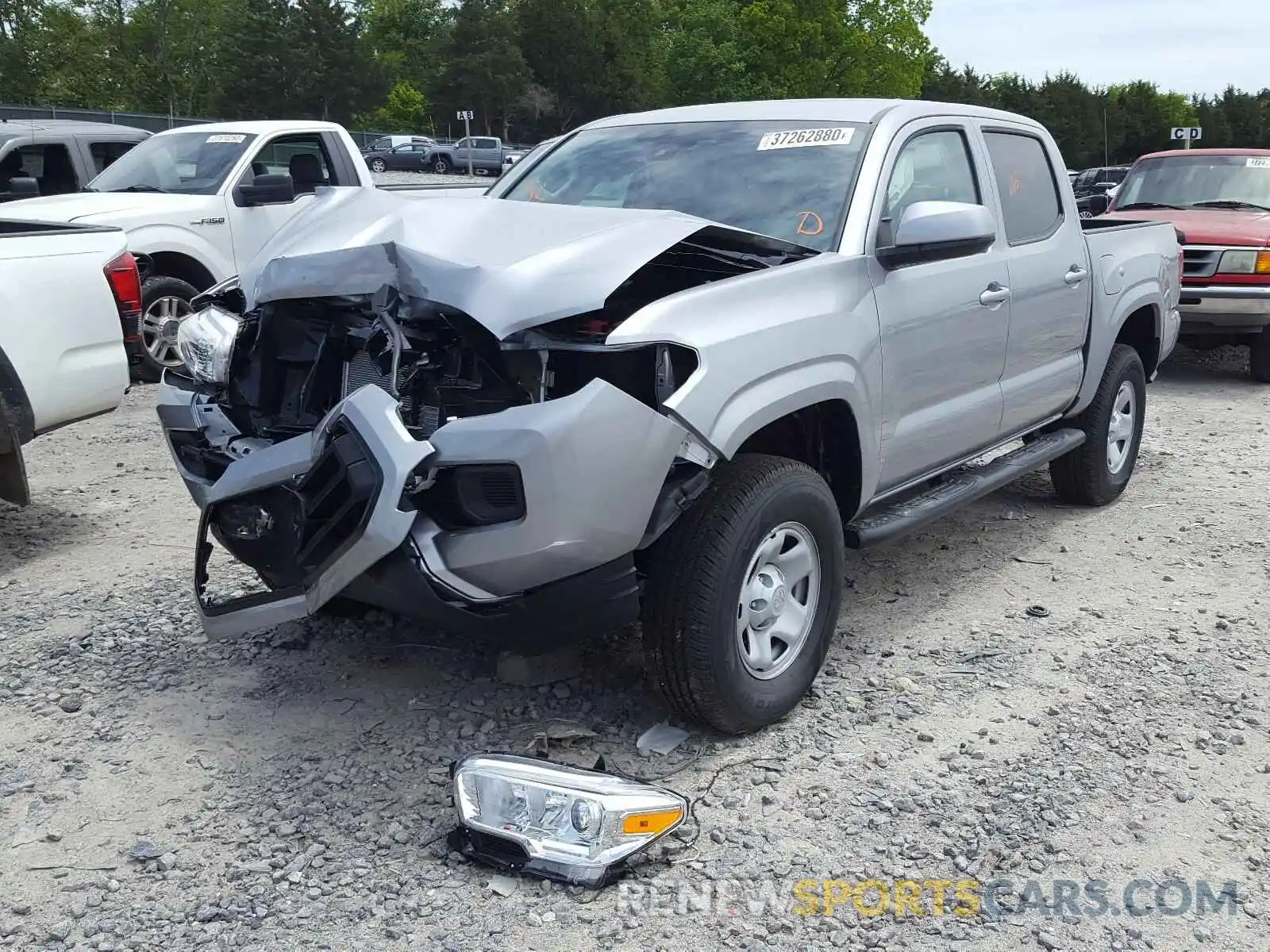 2 Photograph of a damaged car 3TMCZ5AN7LM343612 TOYOTA TACOMA 2020