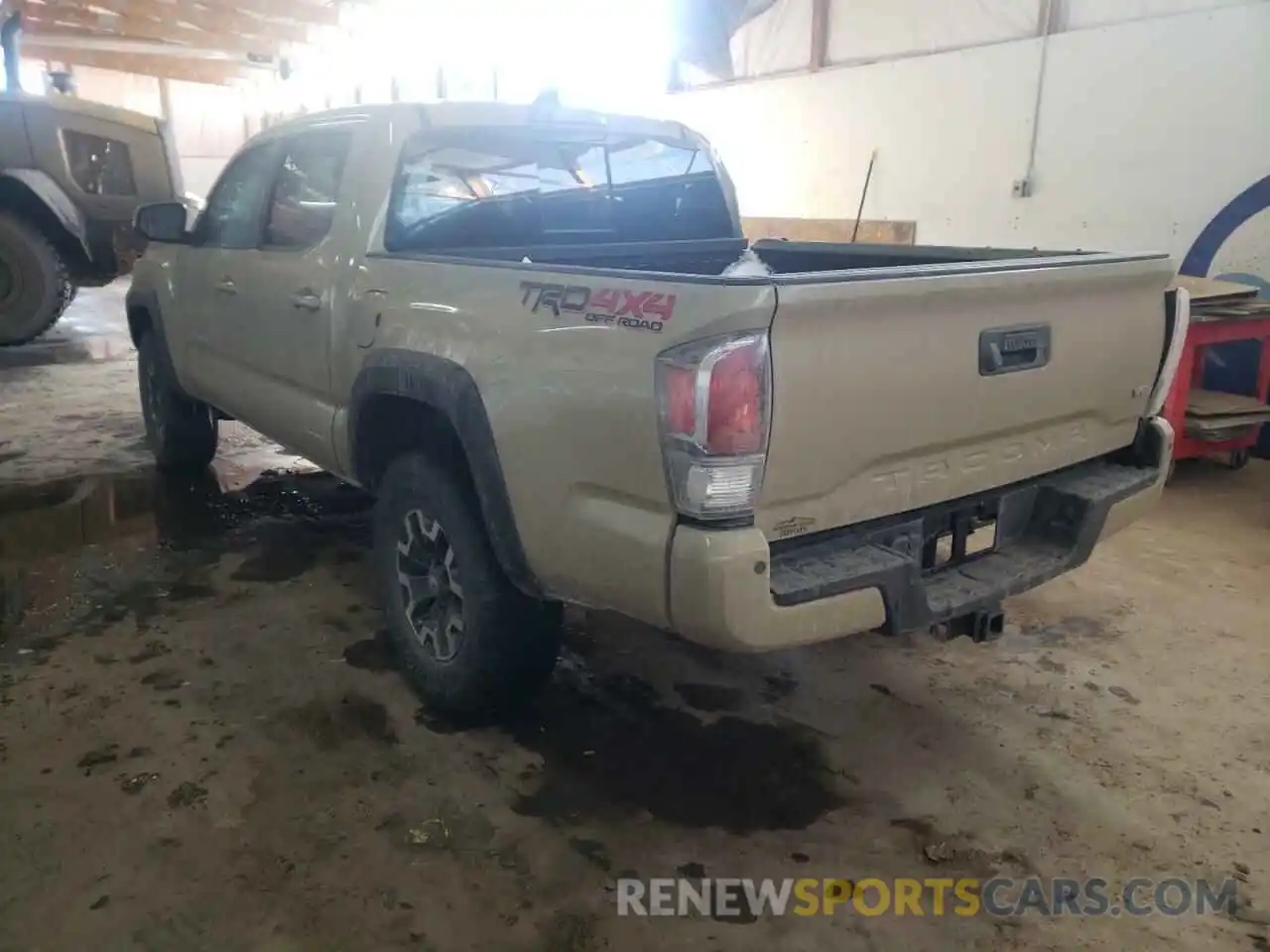 3 Photograph of a damaged car 3TMCZ5AN7LM348177 TOYOTA TACOMA 2020