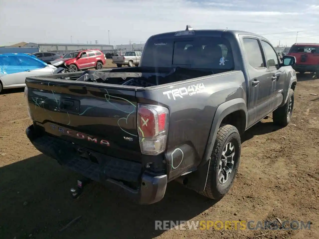 4 Photograph of a damaged car 3TMCZ5AN7LM350950 TOYOTA TACOMA 2020