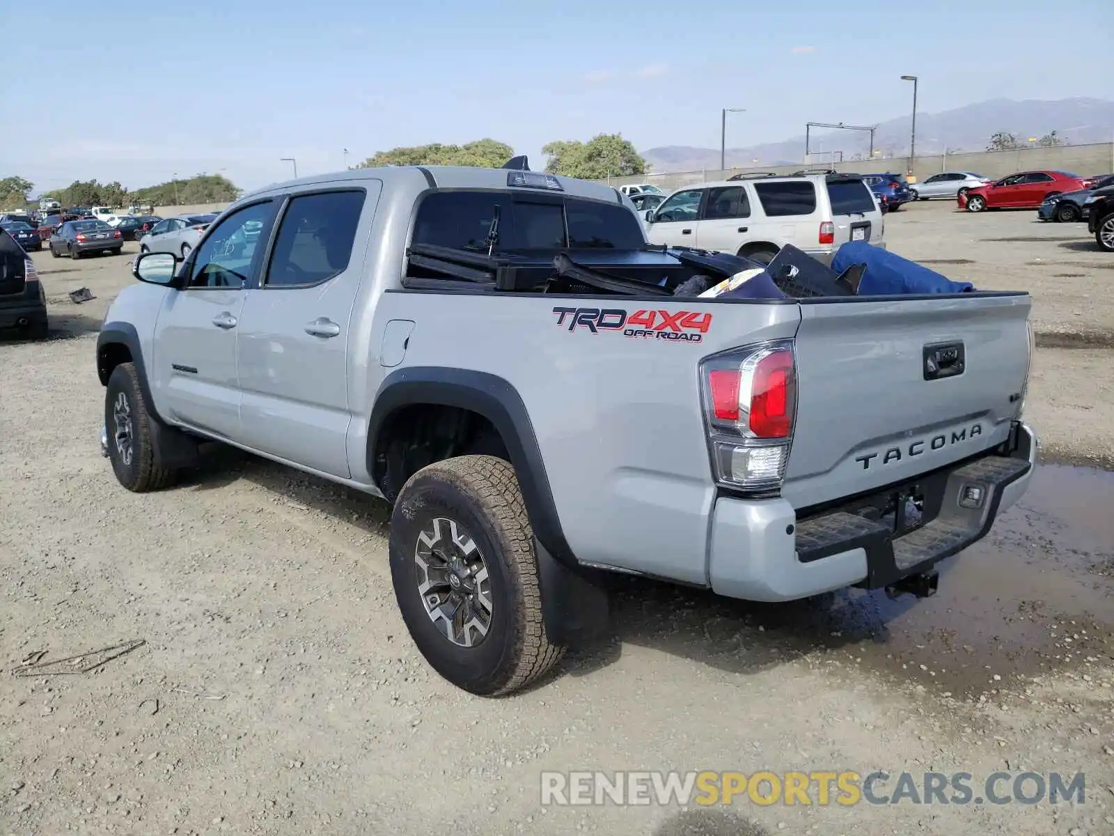 3 Photograph of a damaged car 3TMCZ5AN7LM353377 TOYOTA TACOMA 2020