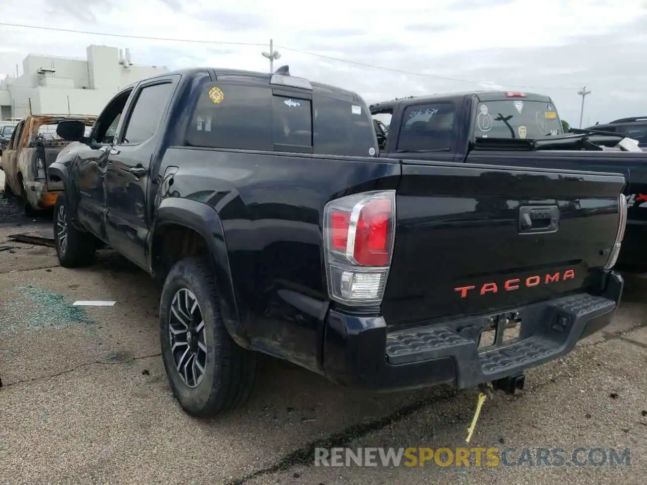 3 Photograph of a damaged car 3TMCZ5AN7LM355534 TOYOTA TACOMA 2020