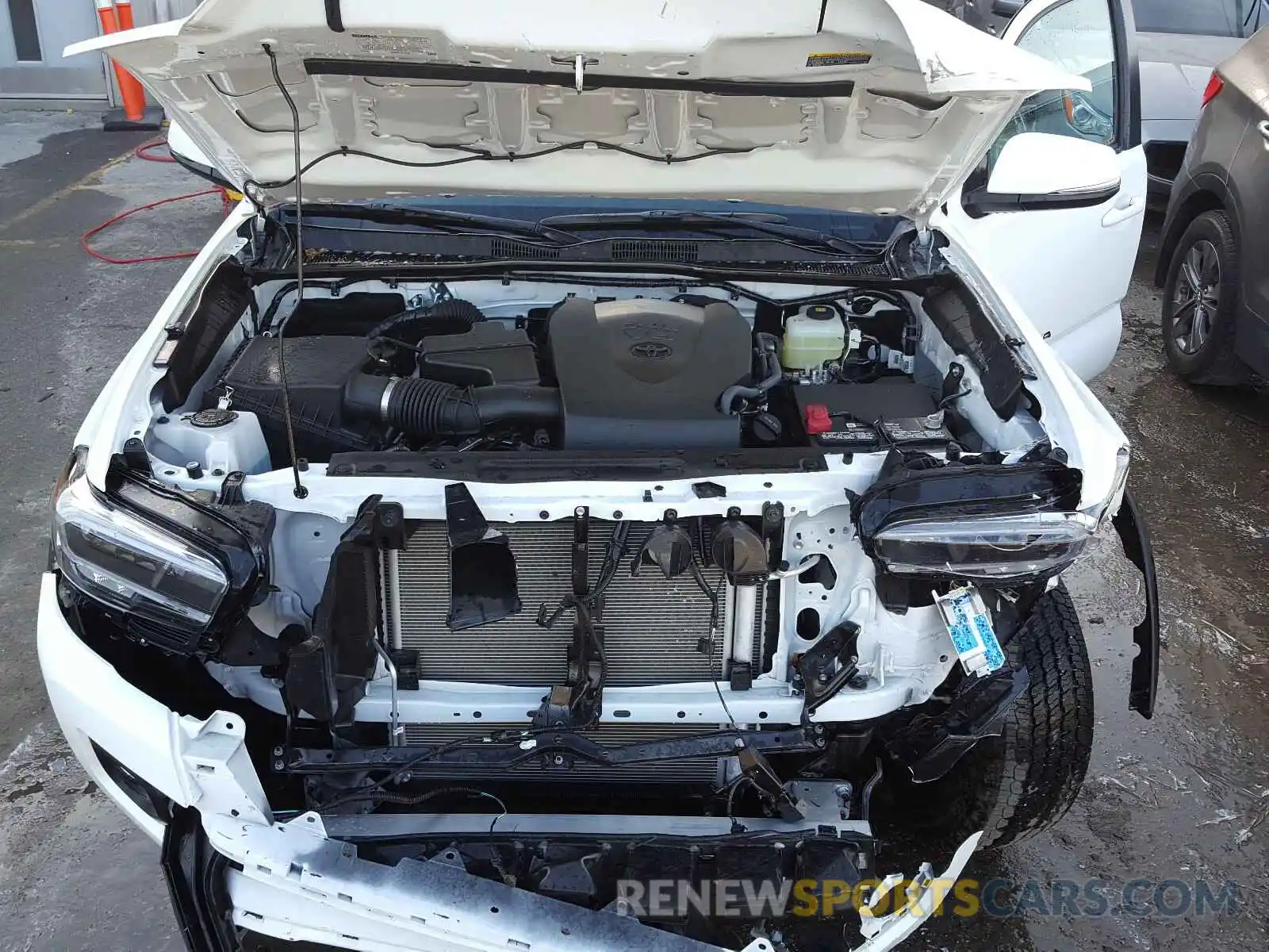 7 Photograph of a damaged car 3TMCZ5AN7LM360684 TOYOTA TACOMA 2020