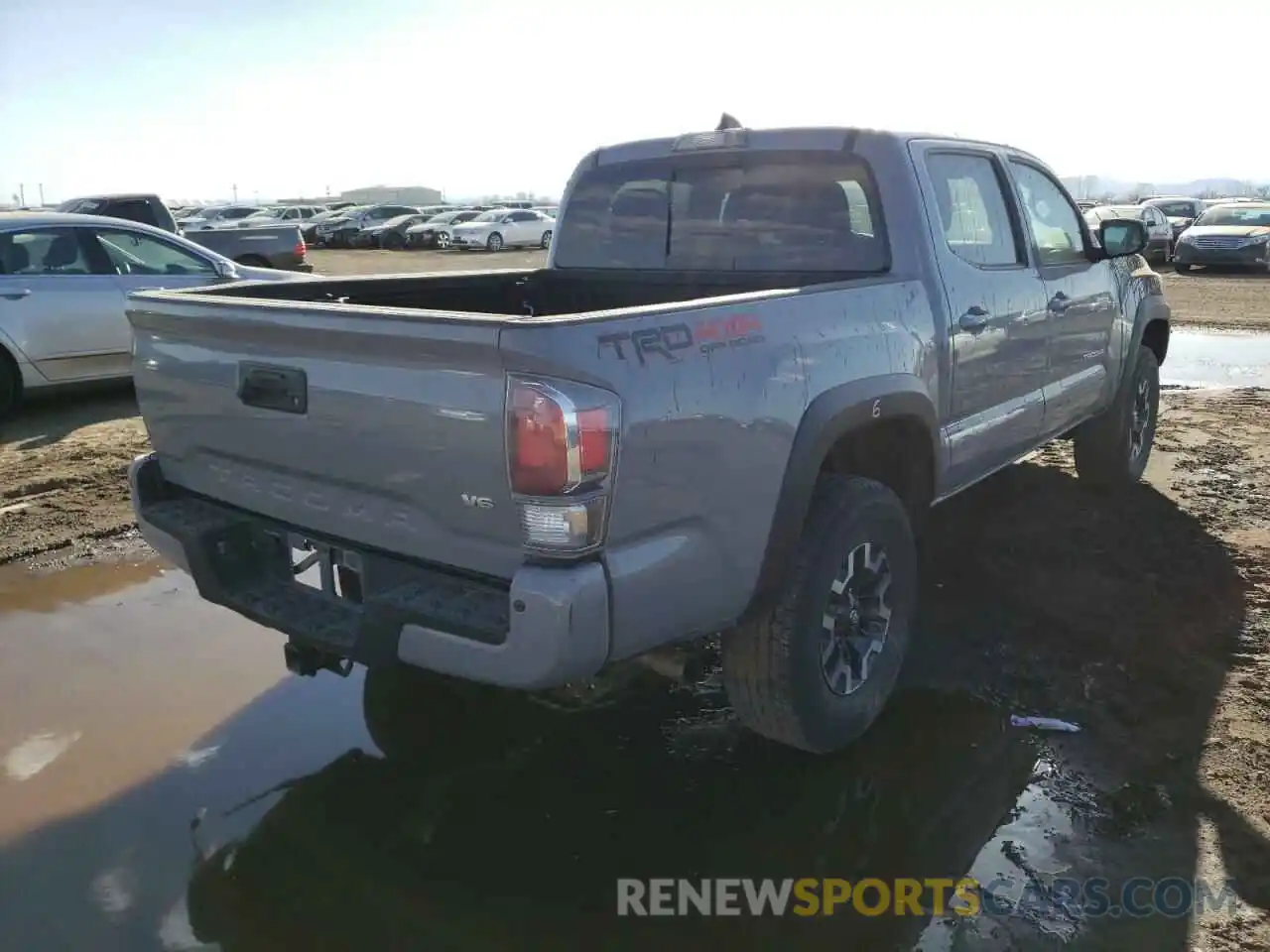 4 Photograph of a damaged car 3TMCZ5AN7LM363696 TOYOTA TACOMA 2020