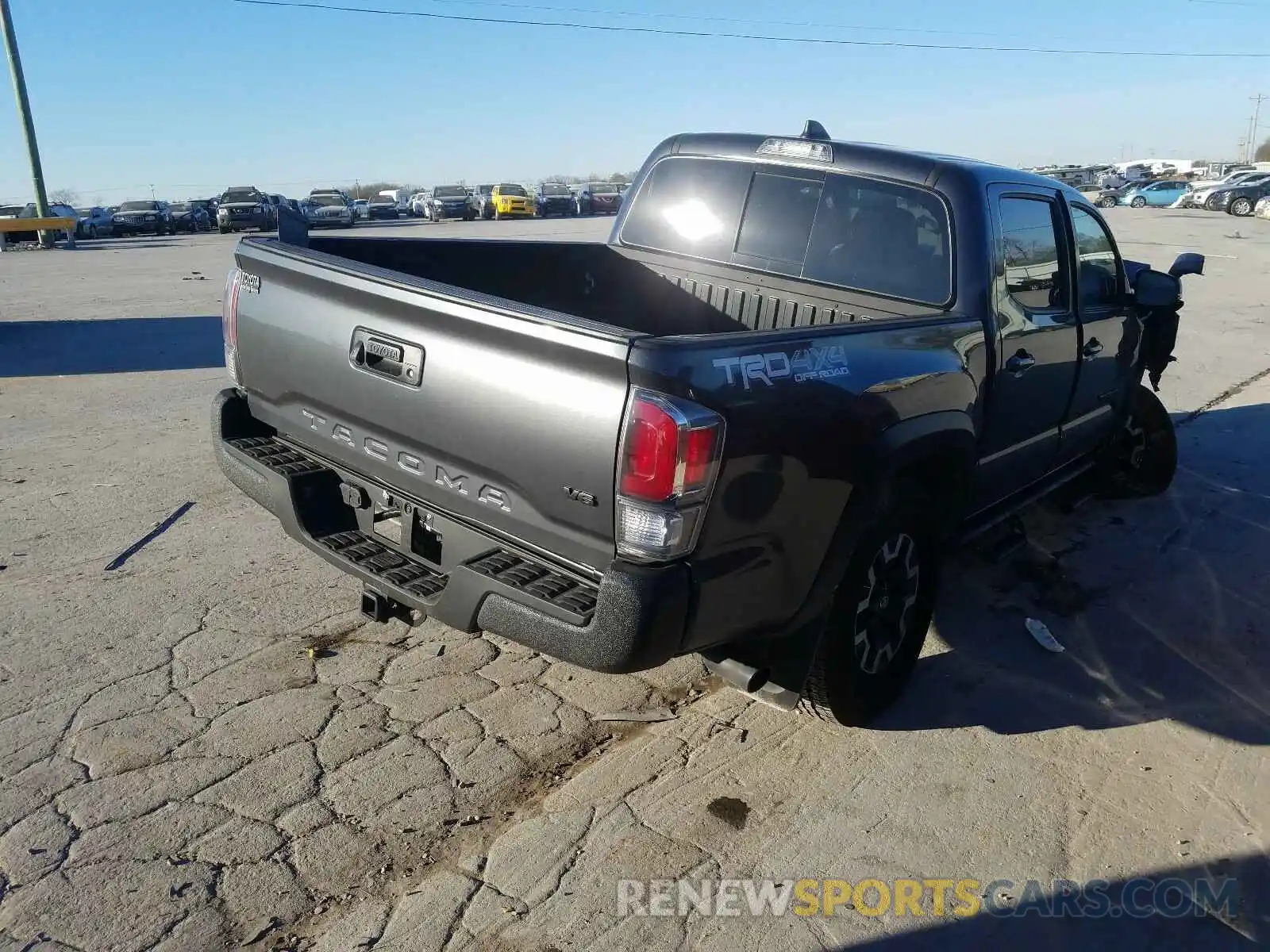 4 Photograph of a damaged car 3TMCZ5AN7LM364685 TOYOTA TACOMA 2020