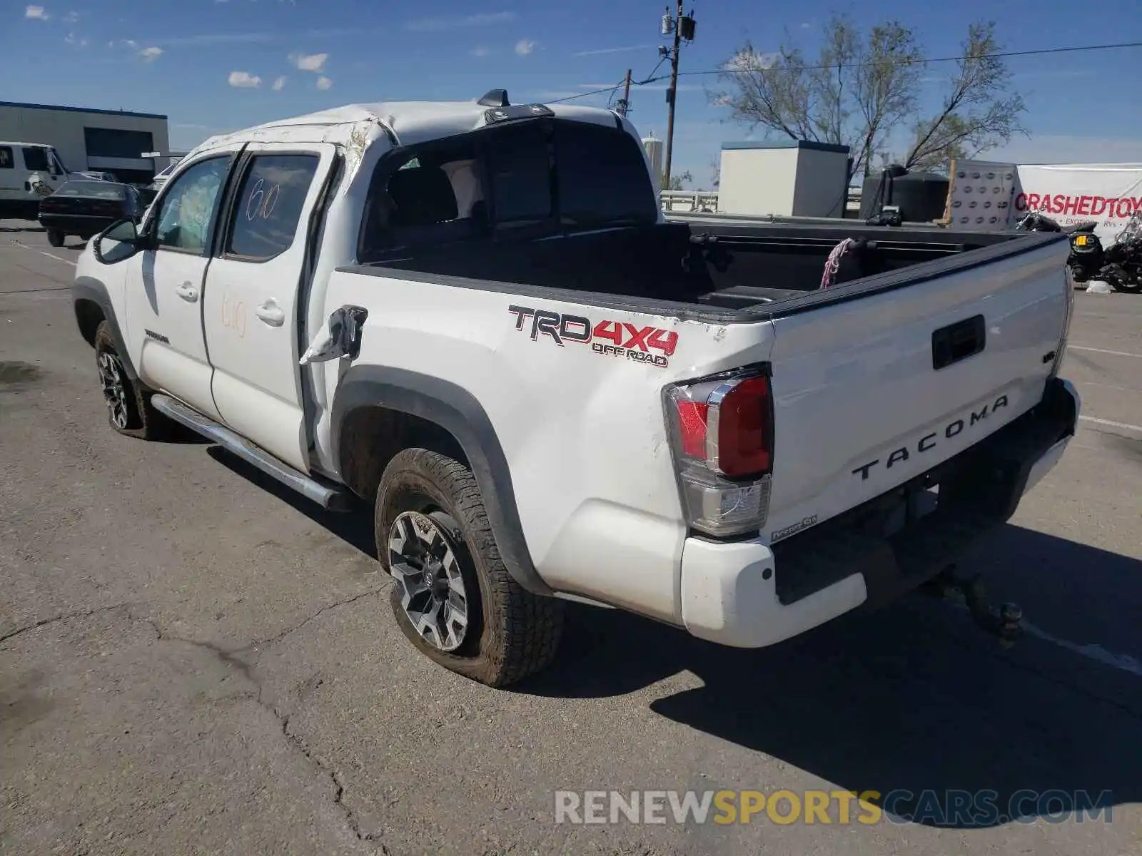 3 Photograph of a damaged car 3TMCZ5AN7LM365898 TOYOTA TACOMA 2020