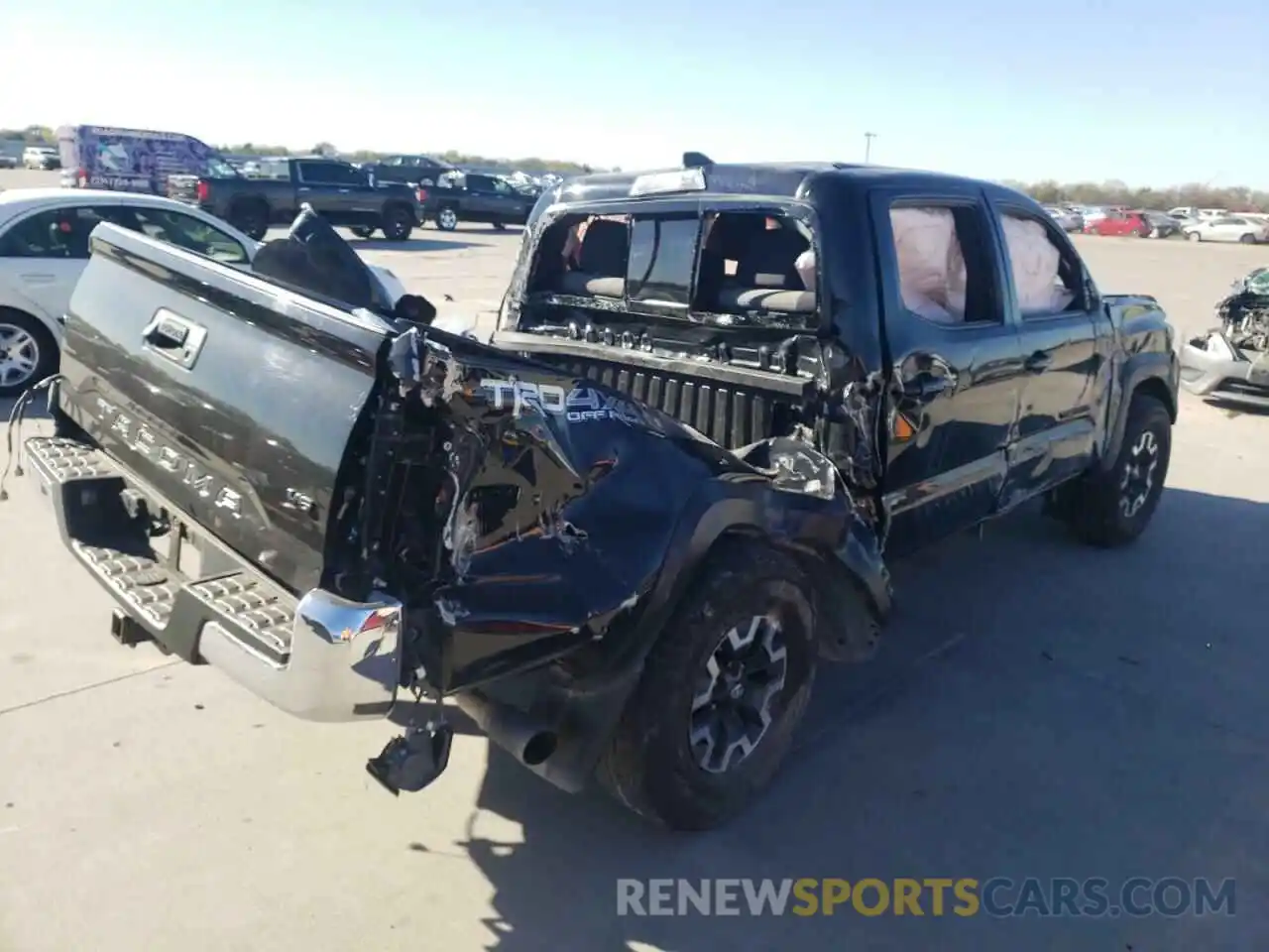 4 Photograph of a damaged car 3TMCZ5AN8LM288250 TOYOTA TACOMA 2020