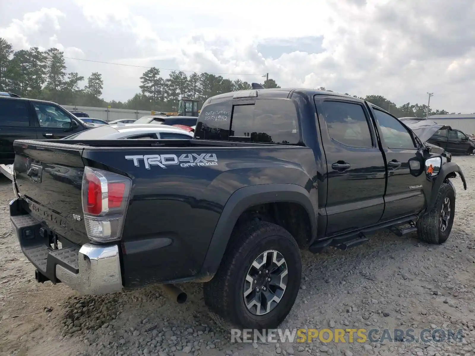 4 Photograph of a damaged car 3TMCZ5AN8LM288359 TOYOTA TACOMA 2020