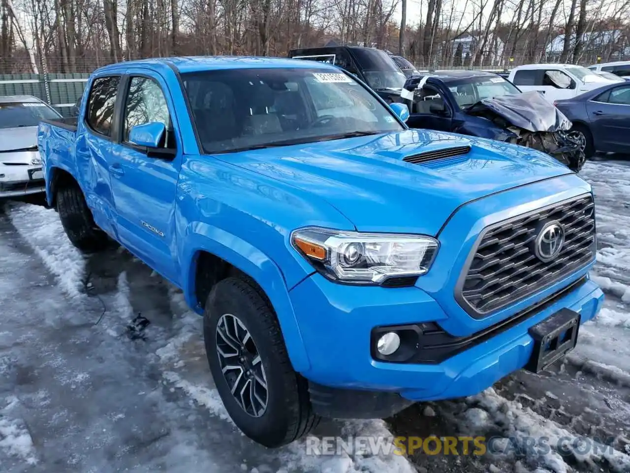 1 Photograph of a damaged car 3TMCZ5AN8LM289222 TOYOTA TACOMA 2020