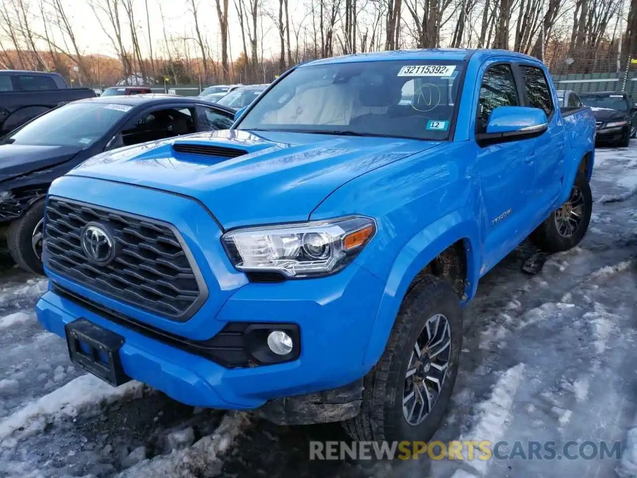 2 Photograph of a damaged car 3TMCZ5AN8LM289222 TOYOTA TACOMA 2020