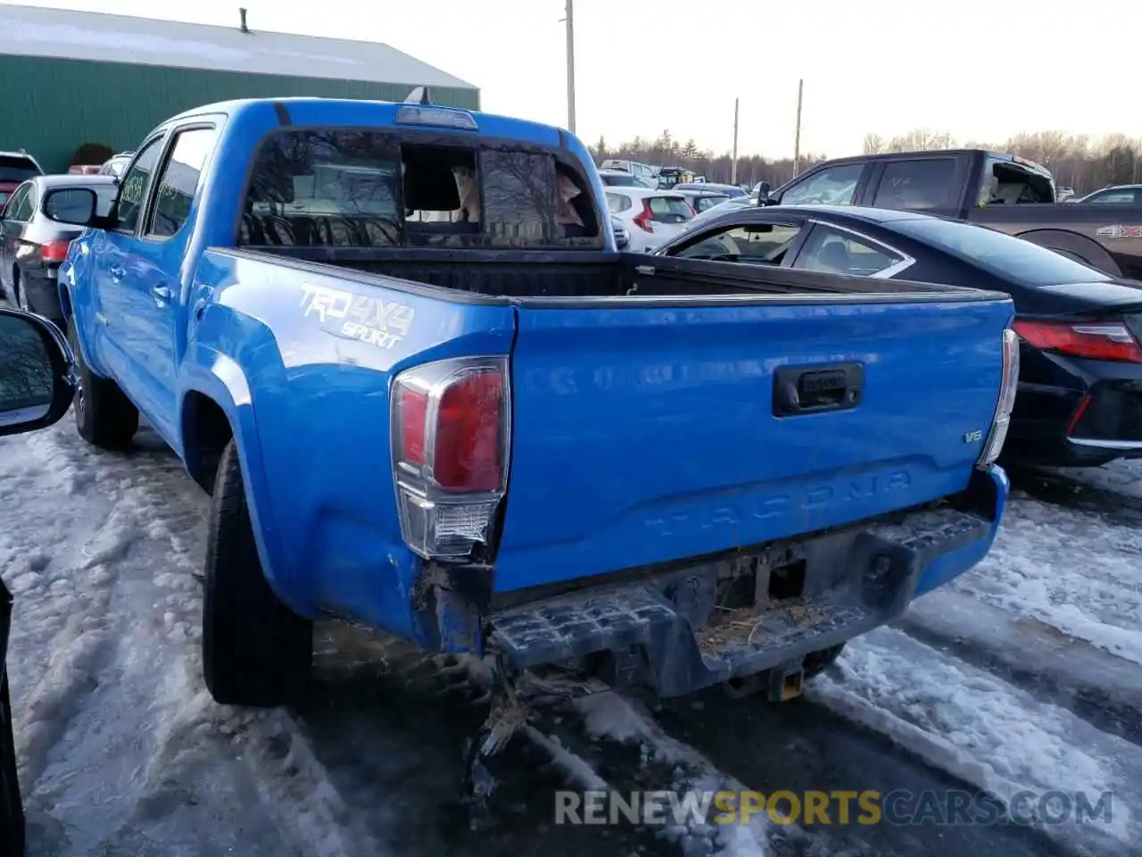 3 Photograph of a damaged car 3TMCZ5AN8LM289222 TOYOTA TACOMA 2020