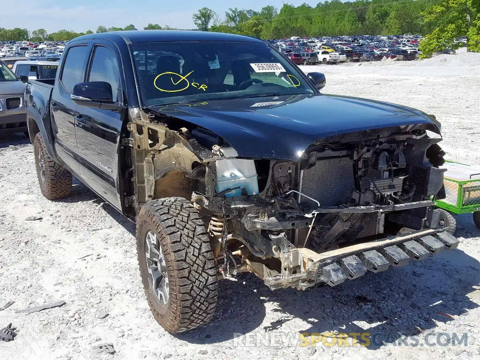 1 Photograph of a damaged car 3TMCZ5AN8LM293237 TOYOTA TACOMA 2020