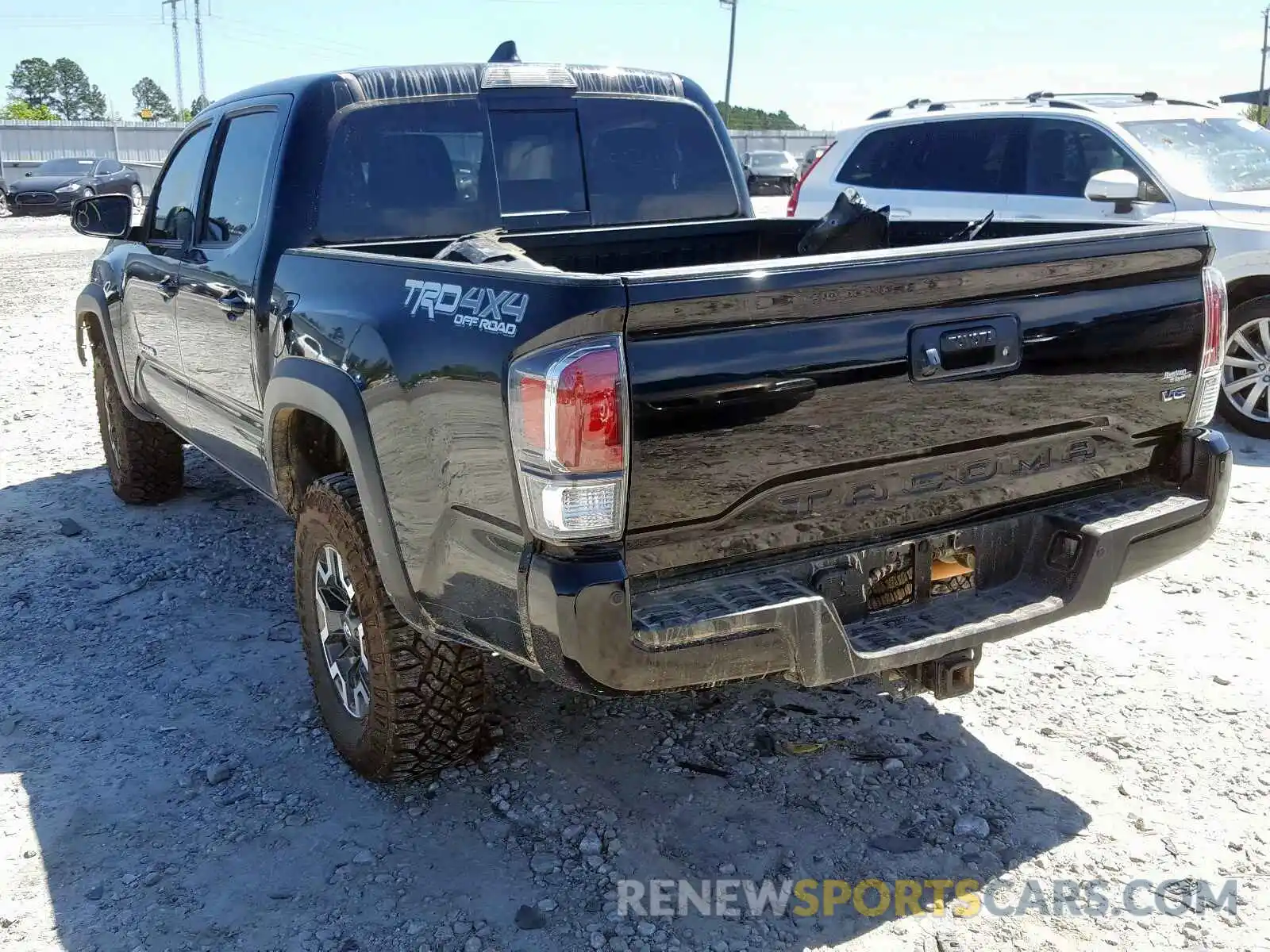 3 Photograph of a damaged car 3TMCZ5AN8LM293237 TOYOTA TACOMA 2020