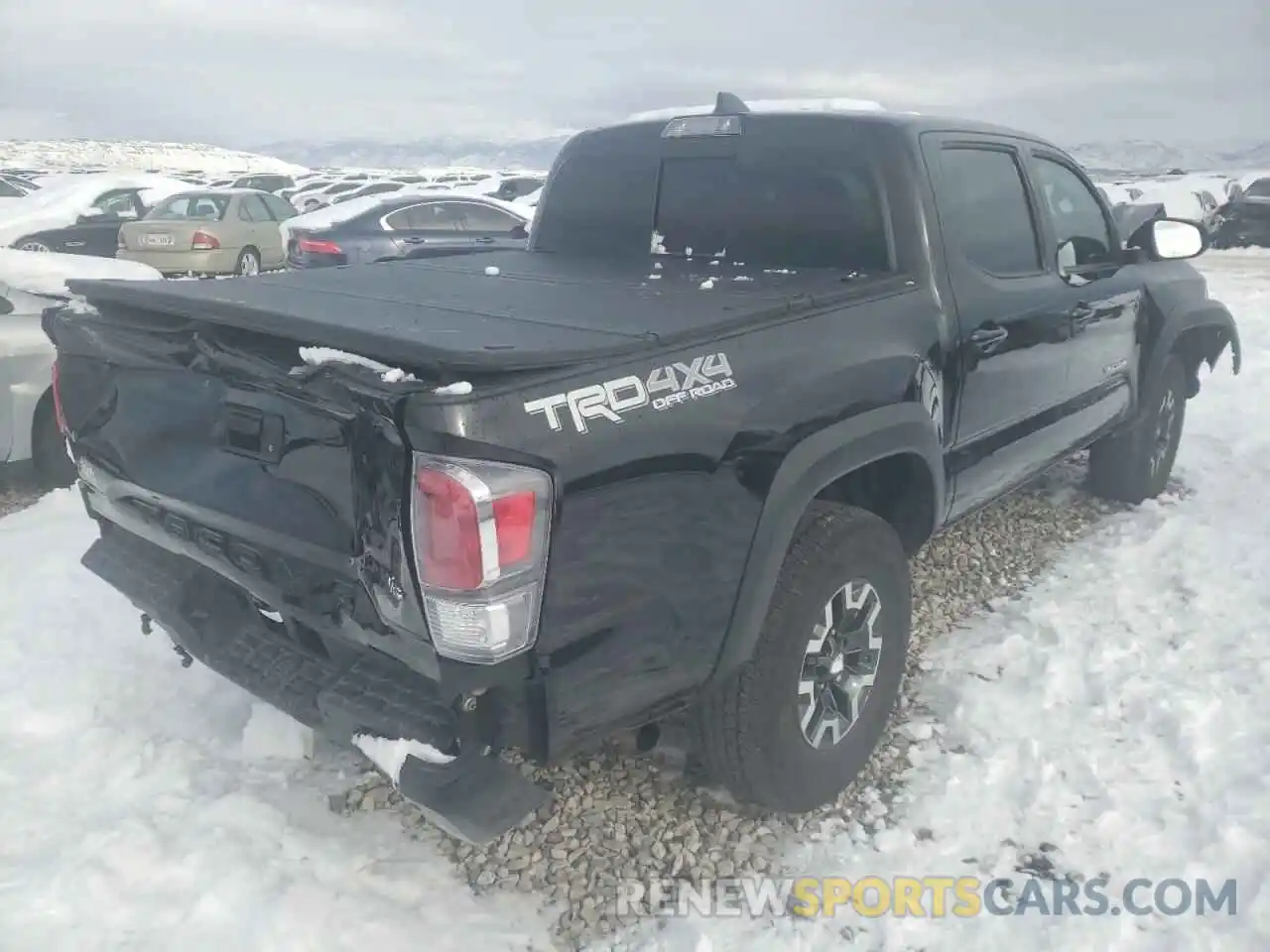 4 Photograph of a damaged car 3TMCZ5AN8LM300476 TOYOTA TACOMA 2020