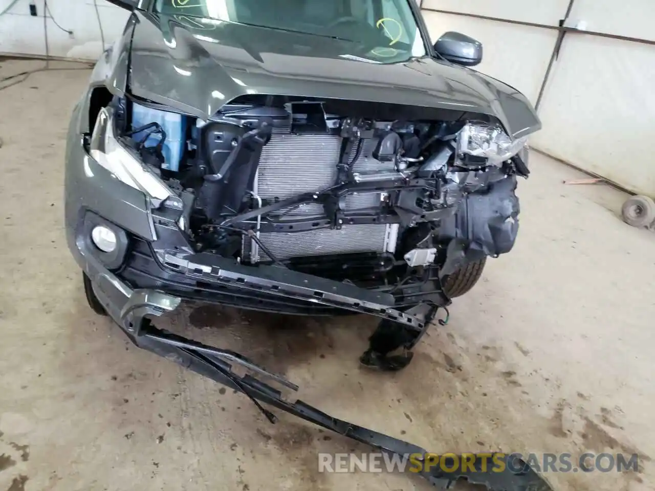 9 Photograph of a damaged car 3TMCZ5AN8LM304169 TOYOTA TACOMA 2020