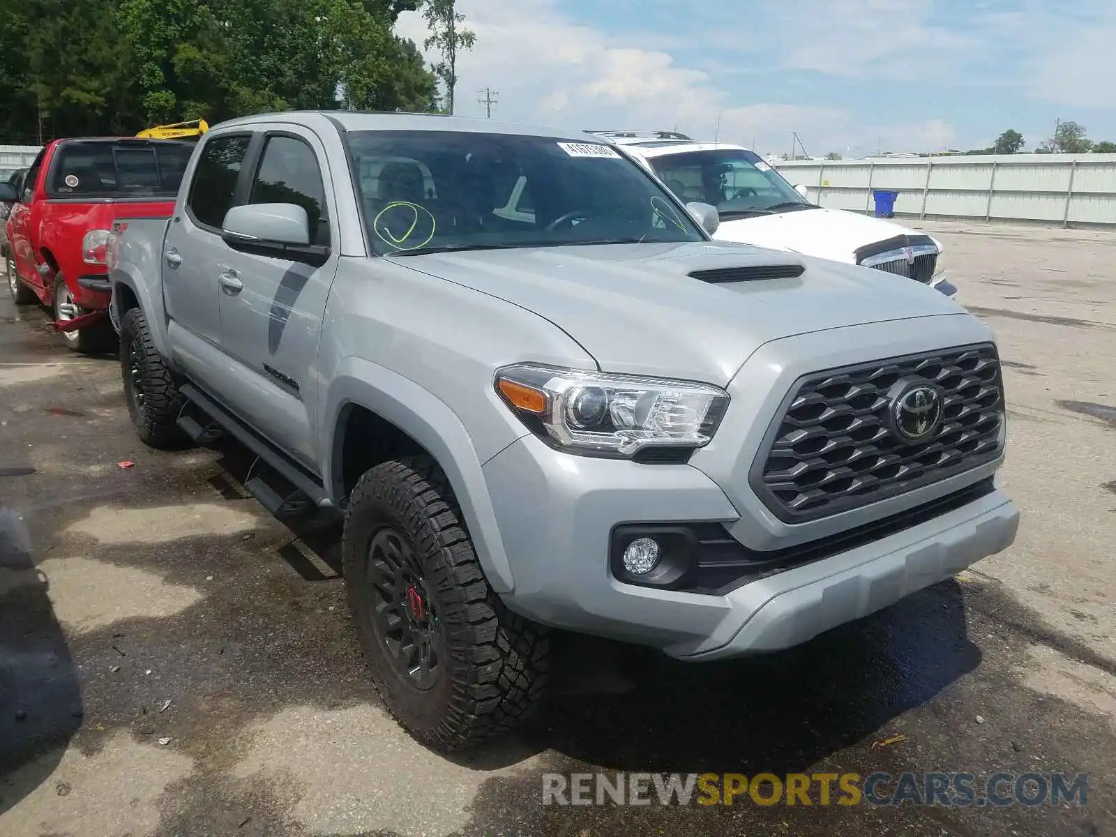 1 Photograph of a damaged car 3TMCZ5AN8LM305743 TOYOTA TACOMA 2020