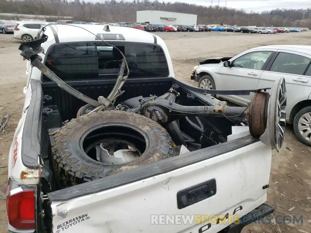 9 Photograph of a damaged car 3TMCZ5AN8LM305824 TOYOTA TACOMA 2020