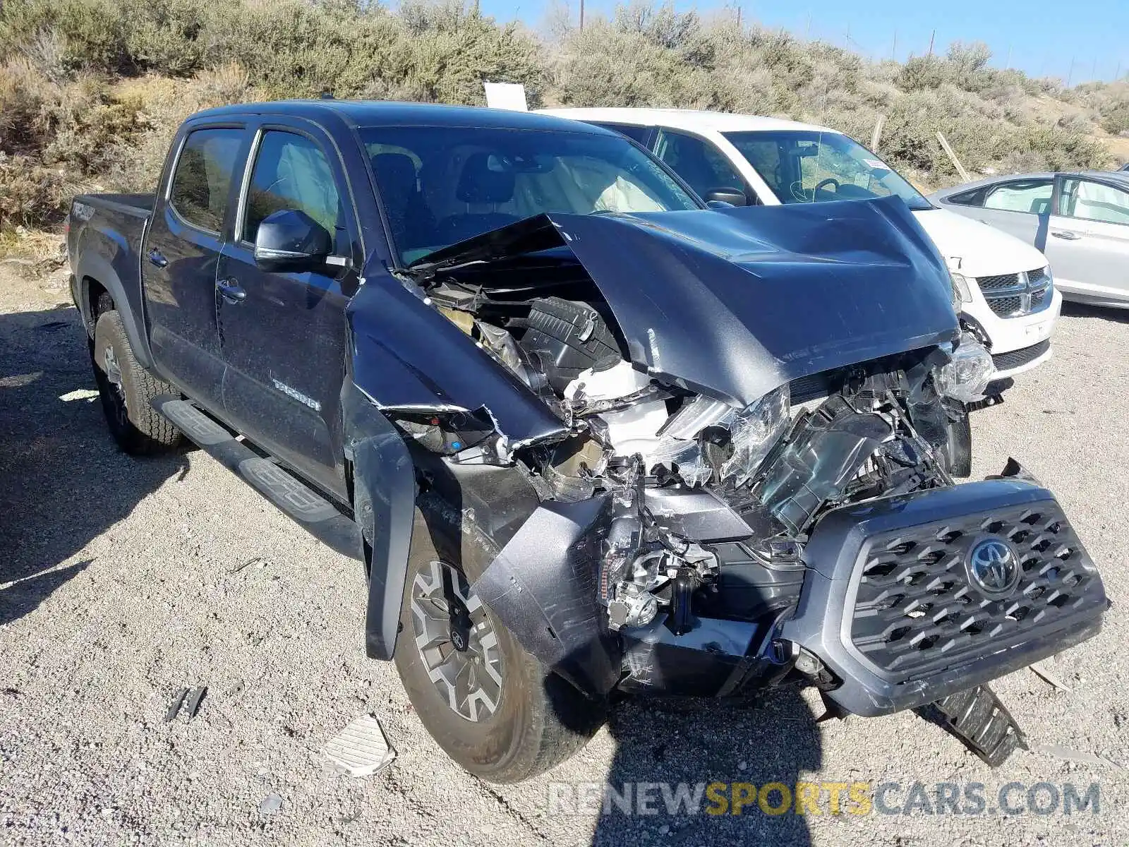 1 Photograph of a damaged car 3TMCZ5AN8LM308271 TOYOTA TACOMA 2020