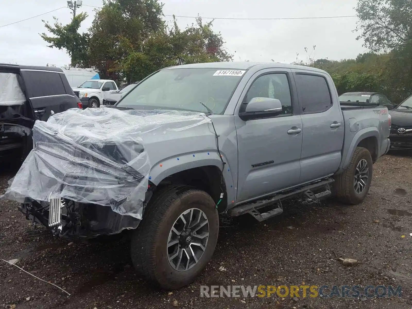 2 Photograph of a damaged car 3TMCZ5AN8LM312109 TOYOTA TACOMA 2020