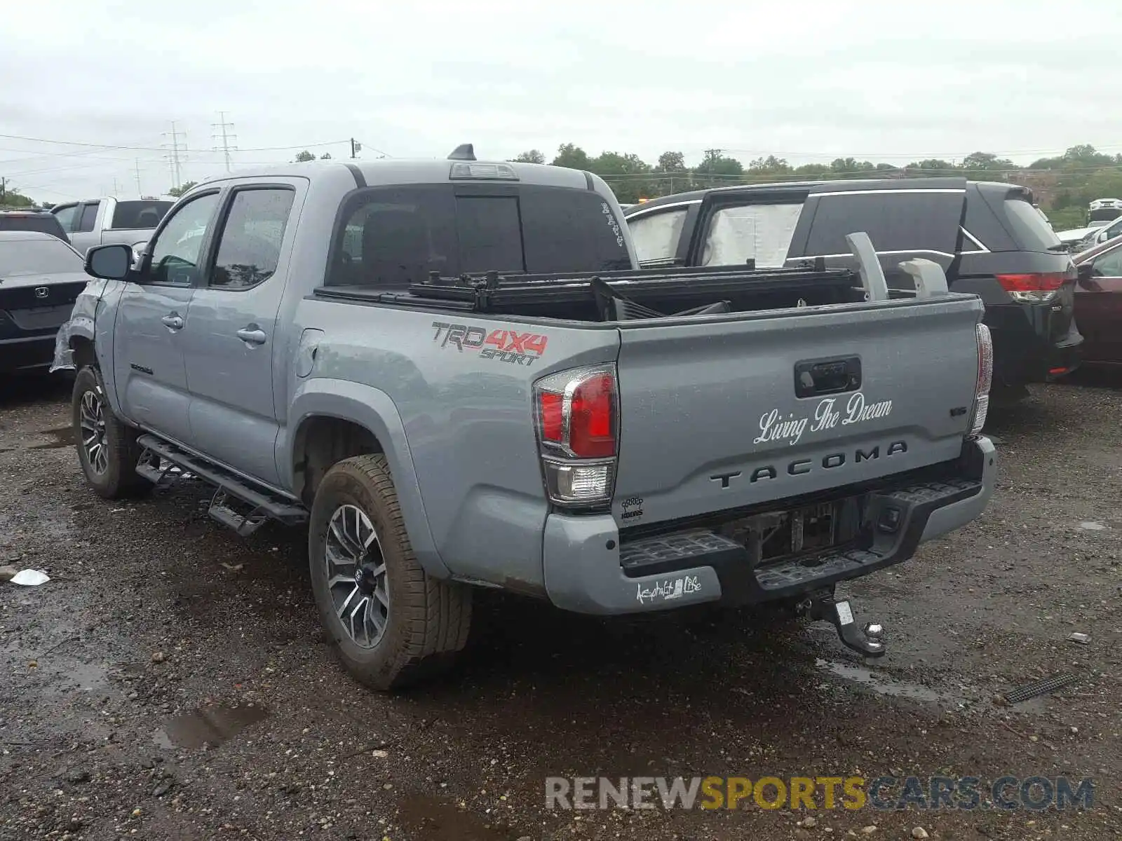 3 Photograph of a damaged car 3TMCZ5AN8LM312109 TOYOTA TACOMA 2020