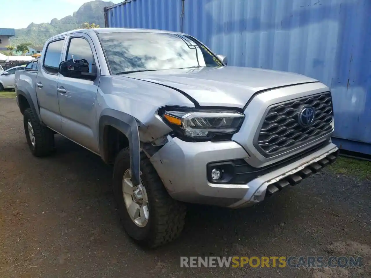 1 Photograph of a damaged car 3TMCZ5AN8LM312594 TOYOTA TACOMA 2020