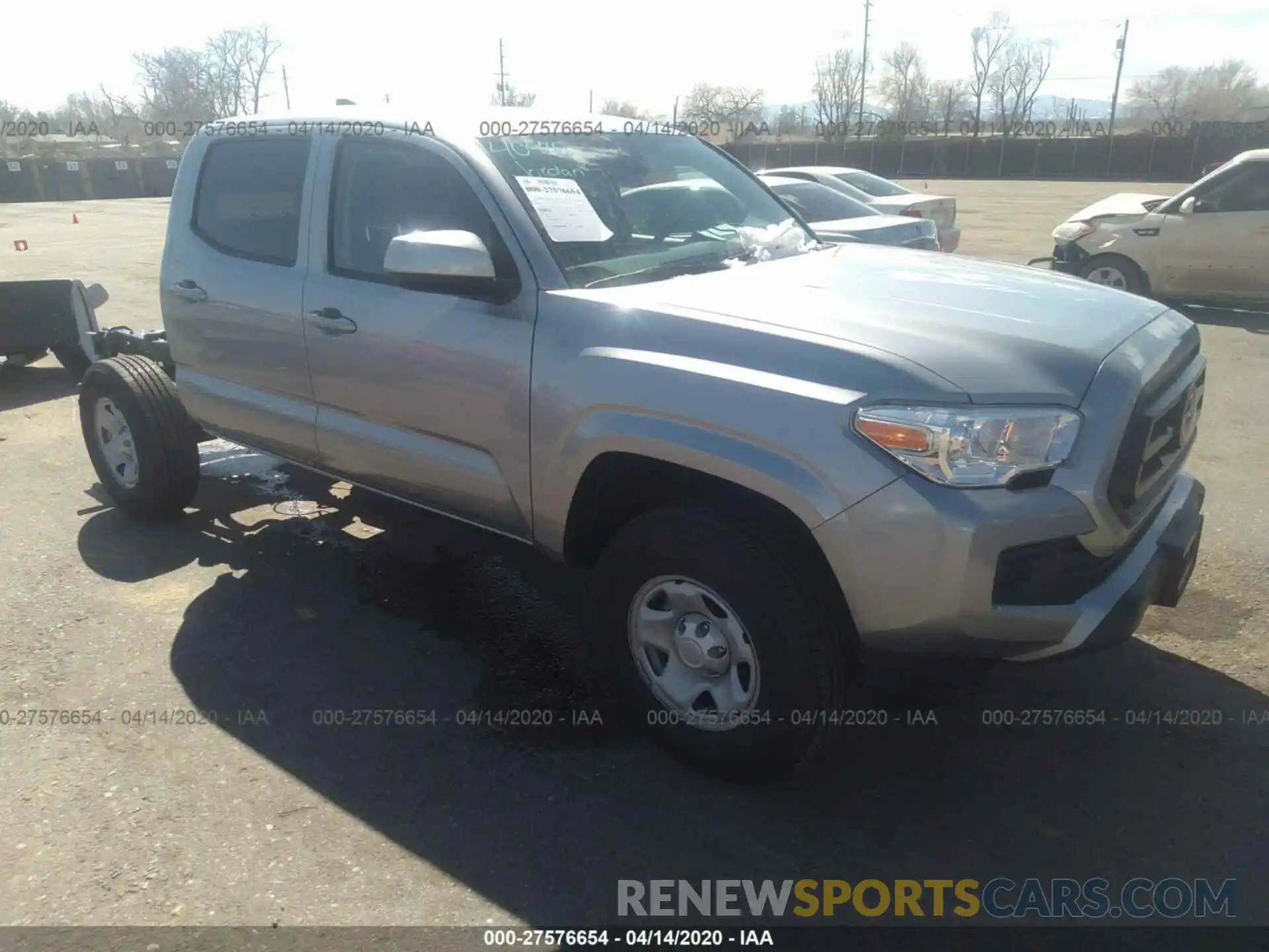 1 Photograph of a damaged car 3TMCZ5AN8LM314006 TOYOTA TACOMA 2020