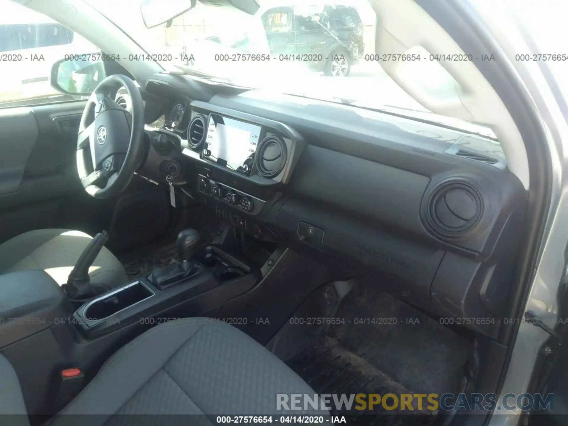 5 Photograph of a damaged car 3TMCZ5AN8LM314006 TOYOTA TACOMA 2020