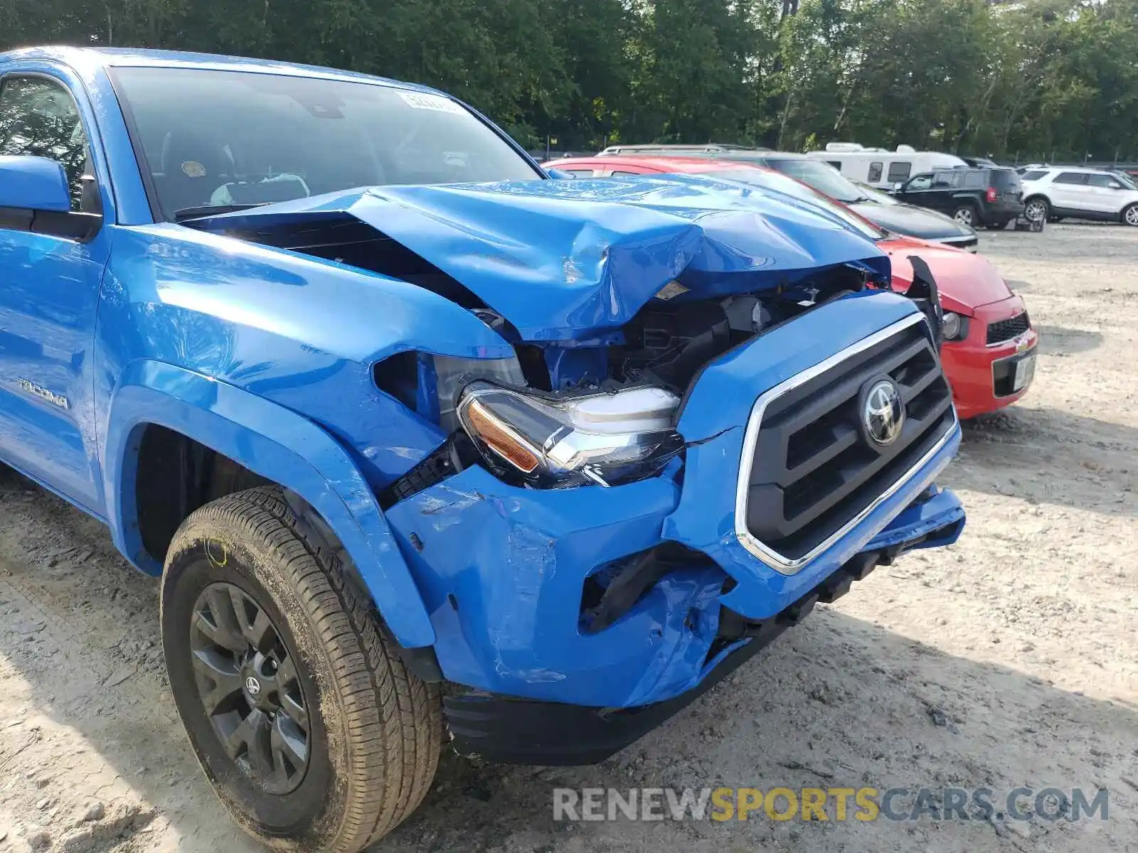 8 Photograph of a damaged car 3TMCZ5AN8LM314975 TOYOTA TACOMA 2020