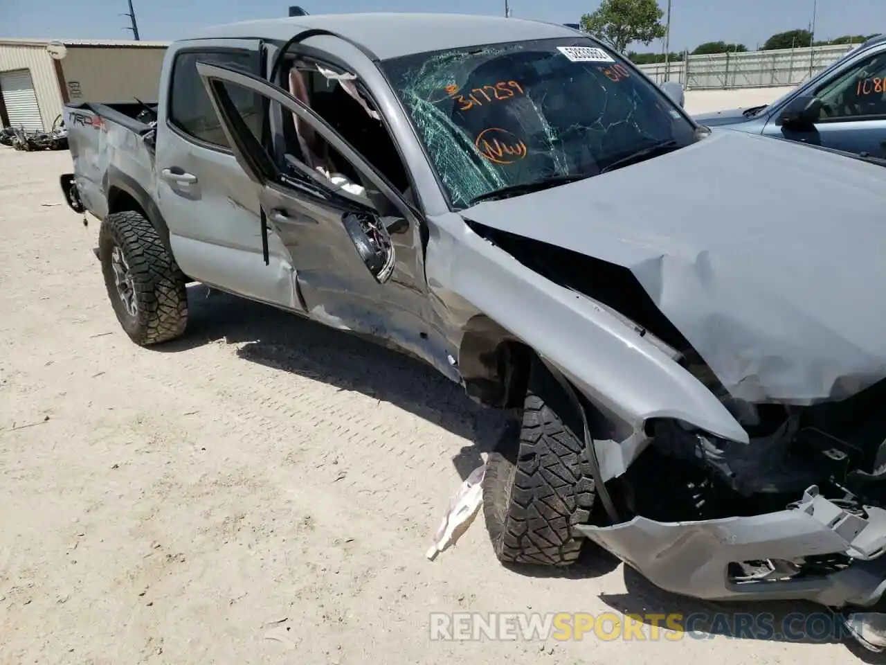 9 Photograph of a damaged car 3TMCZ5AN8LM317259 TOYOTA TACOMA 2020