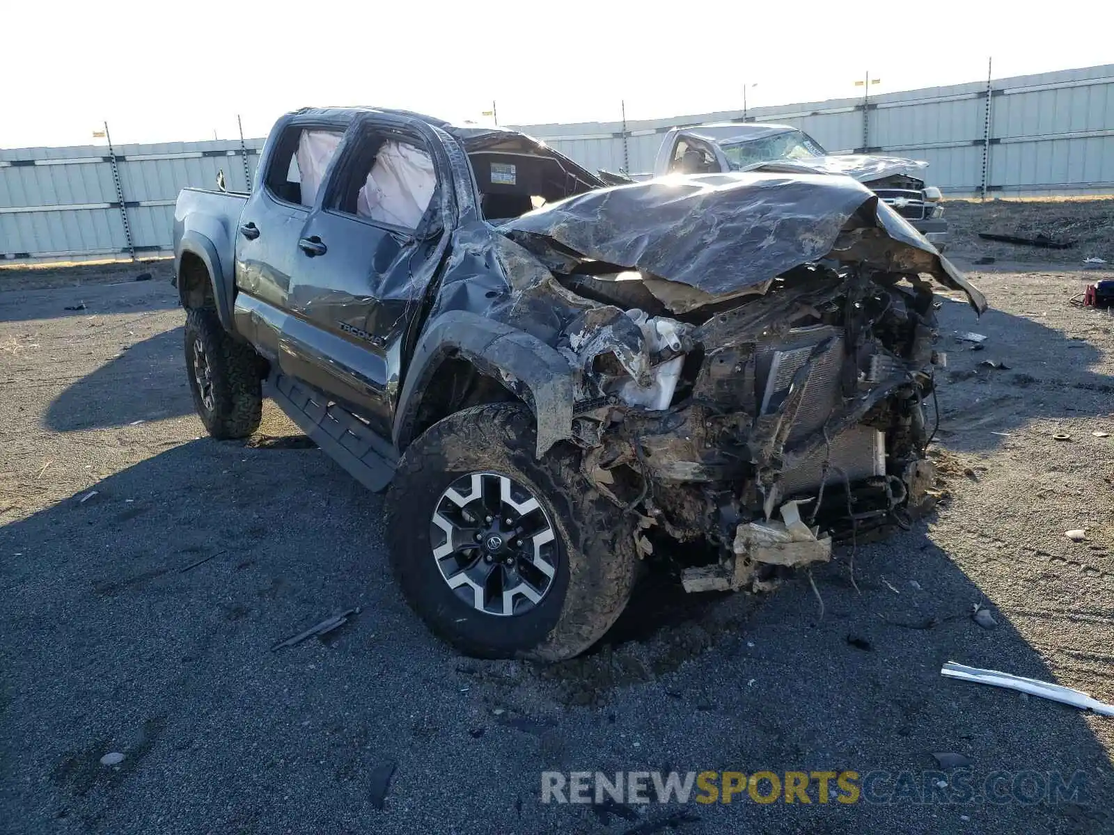 1 Photograph of a damaged car 3TMCZ5AN8LM317567 TOYOTA TACOMA 2020