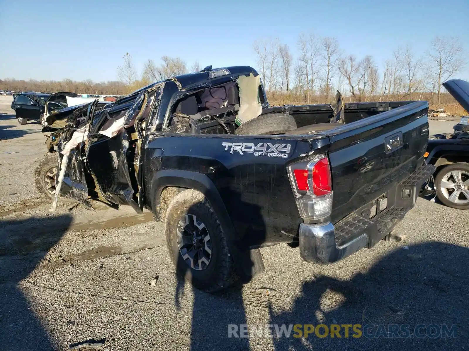 3 Photograph of a damaged car 3TMCZ5AN8LM317567 TOYOTA TACOMA 2020