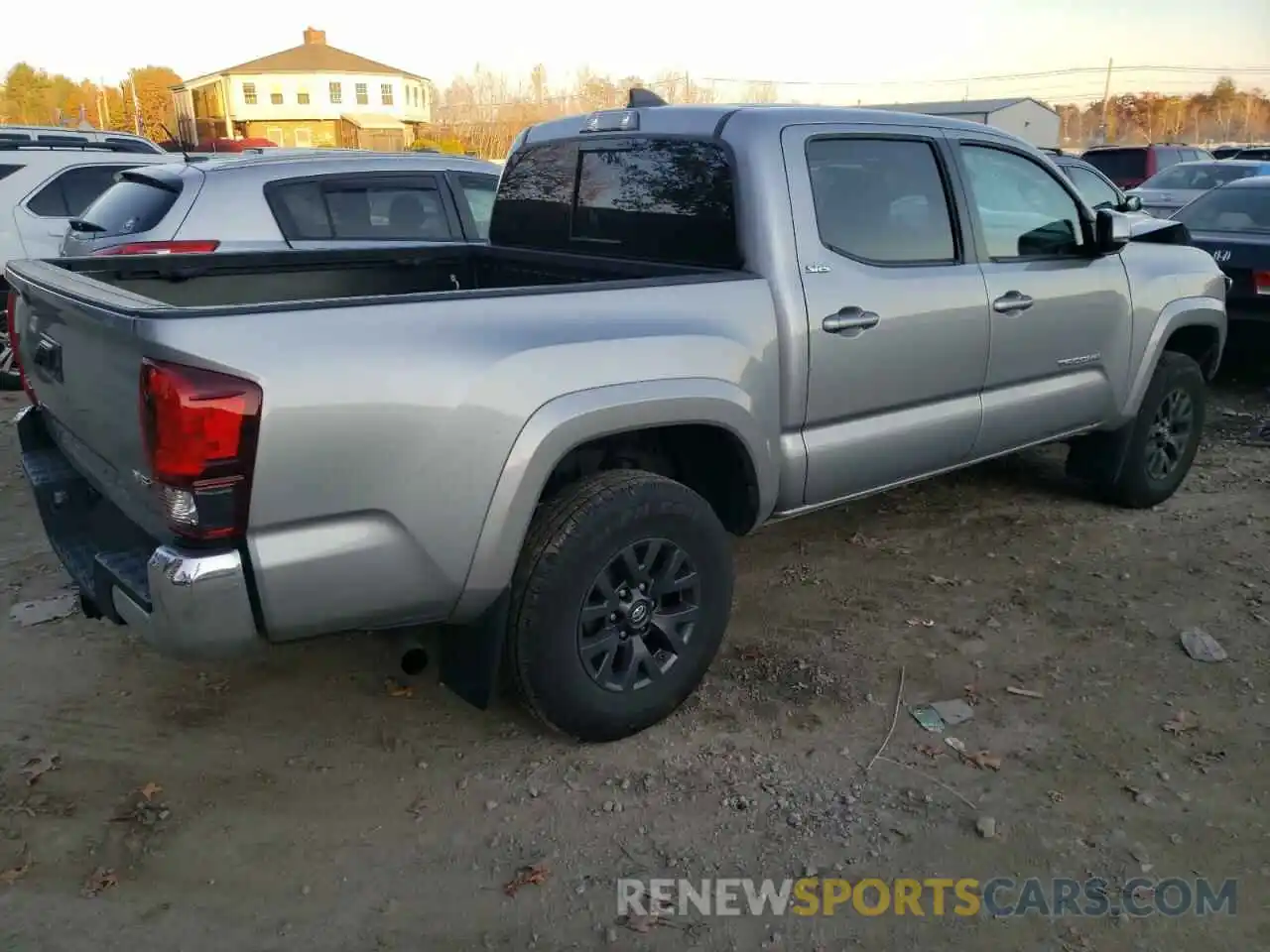 4 Photograph of a damaged car 3TMCZ5AN8LM321022 TOYOTA TACOMA 2020