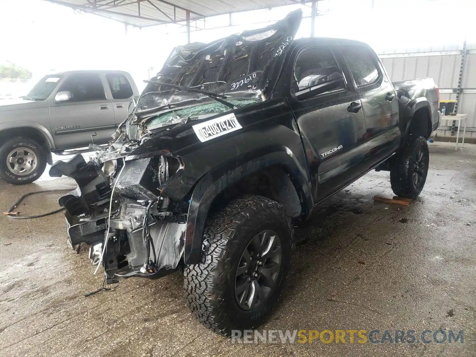 2 Photograph of a damaged car 3TMCZ5AN8LM322610 TOYOTA TACOMA 2020