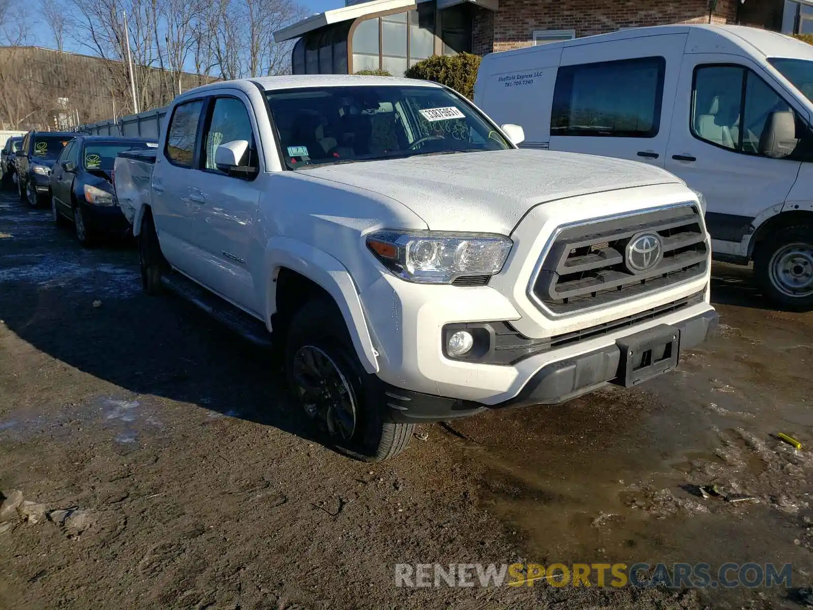 1 Photograph of a damaged car 3TMCZ5AN8LM323482 TOYOTA TACOMA 2020