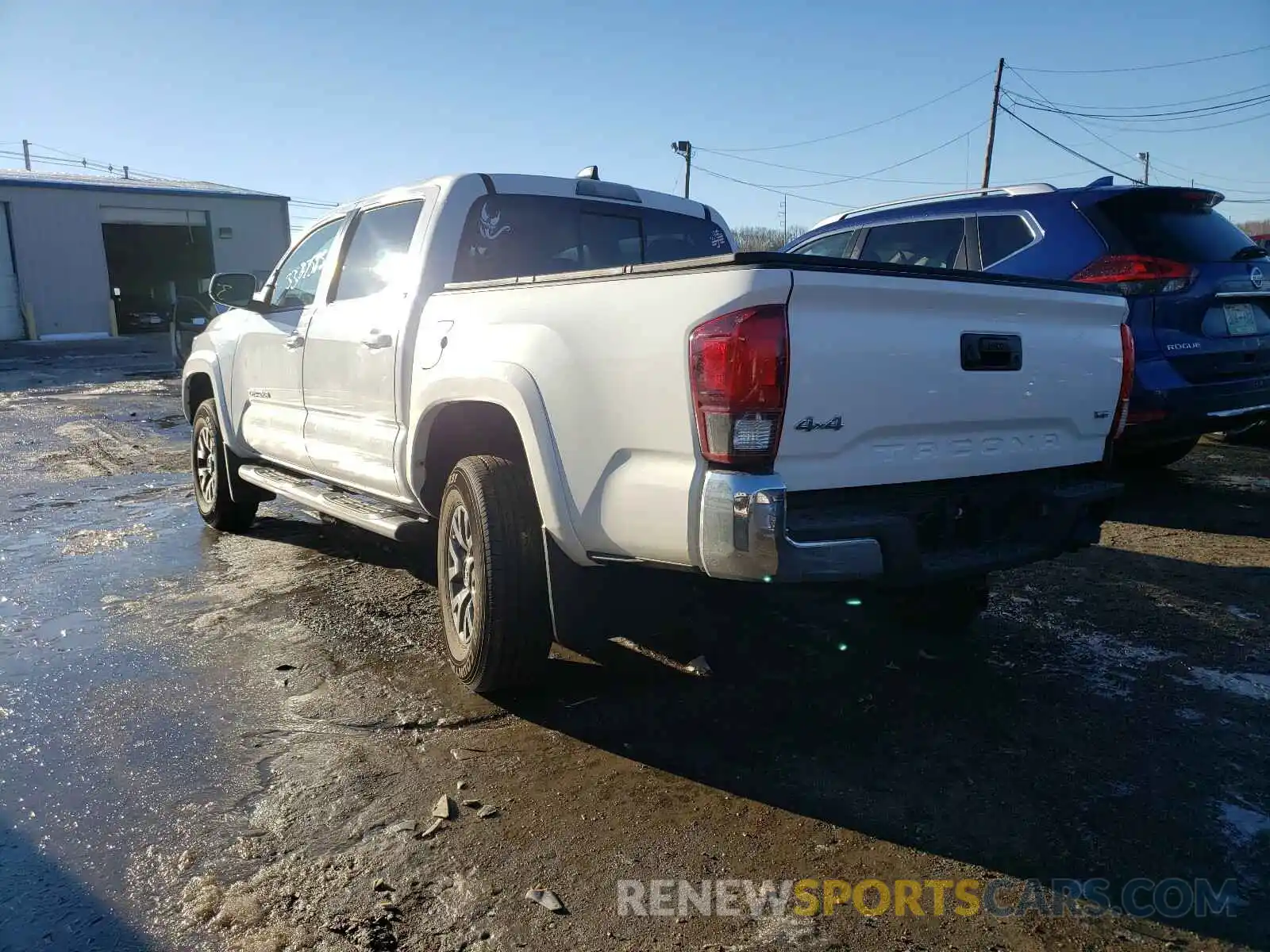 3 Photograph of a damaged car 3TMCZ5AN8LM323482 TOYOTA TACOMA 2020